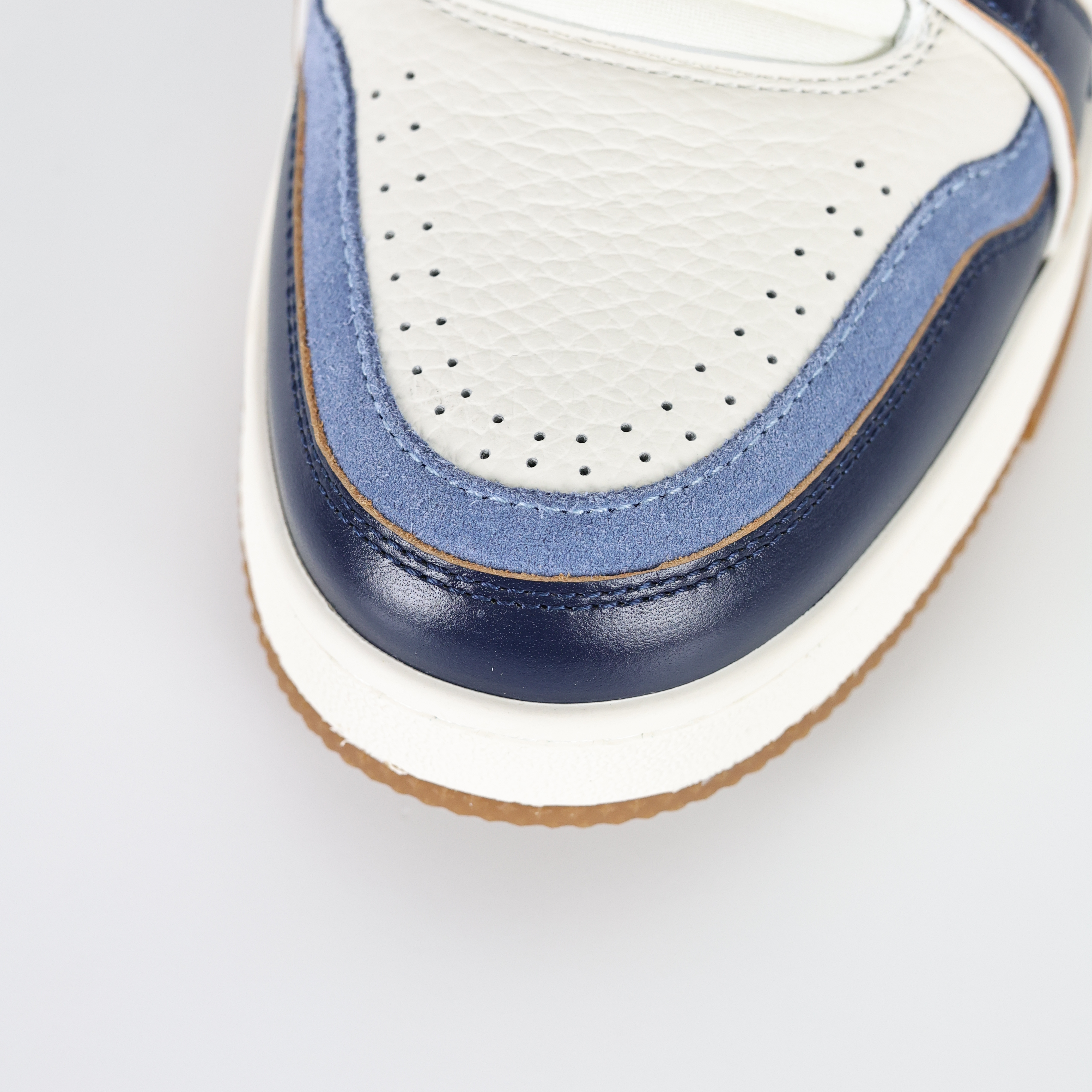 Louis Vuitton Best UA Batch LV Trainer - Hand-finished Luxury Sport Shoes for Men & Women MAX 1AKB8Y-D0