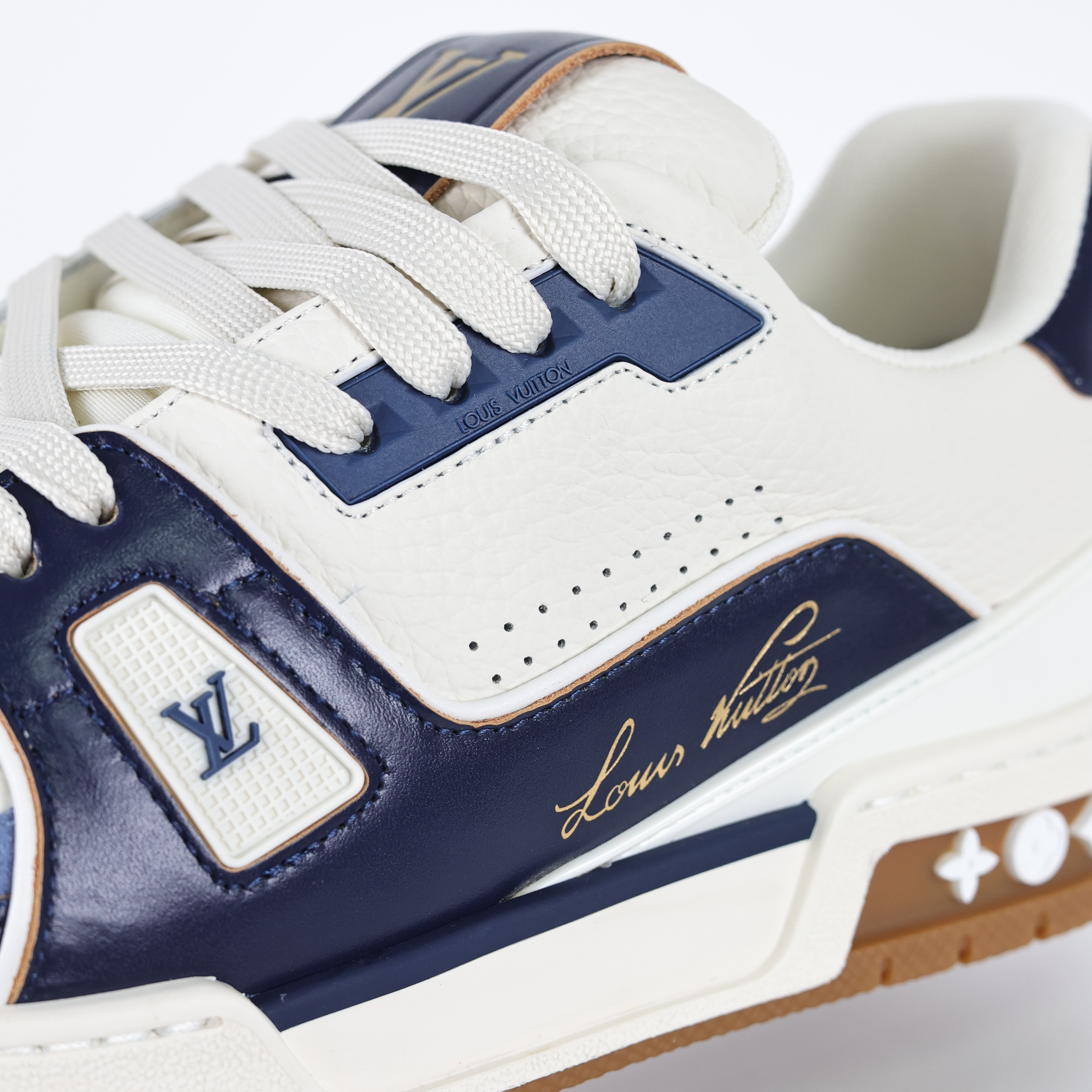 Louis Vuitton Best UA Batch LV Trainer - Hand-finished Luxury Sport Shoes for Men & Women MAX 1AKB8Y-D0