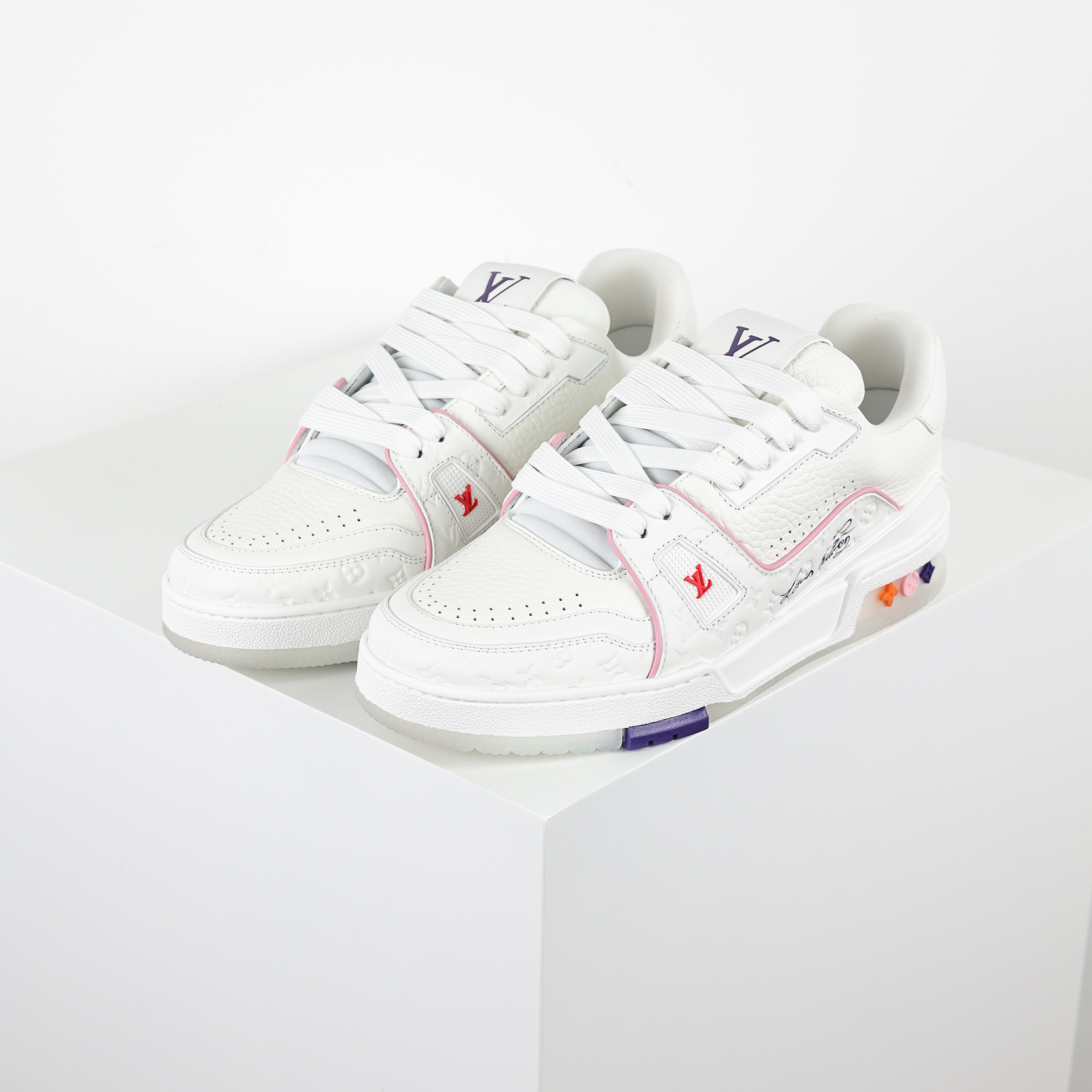 Louis Vuitton Best UA Batch LV Trainer - Hand-finished Luxury Sport Shoes for Men & Women MAX 1APHLG-D0 上海游轮