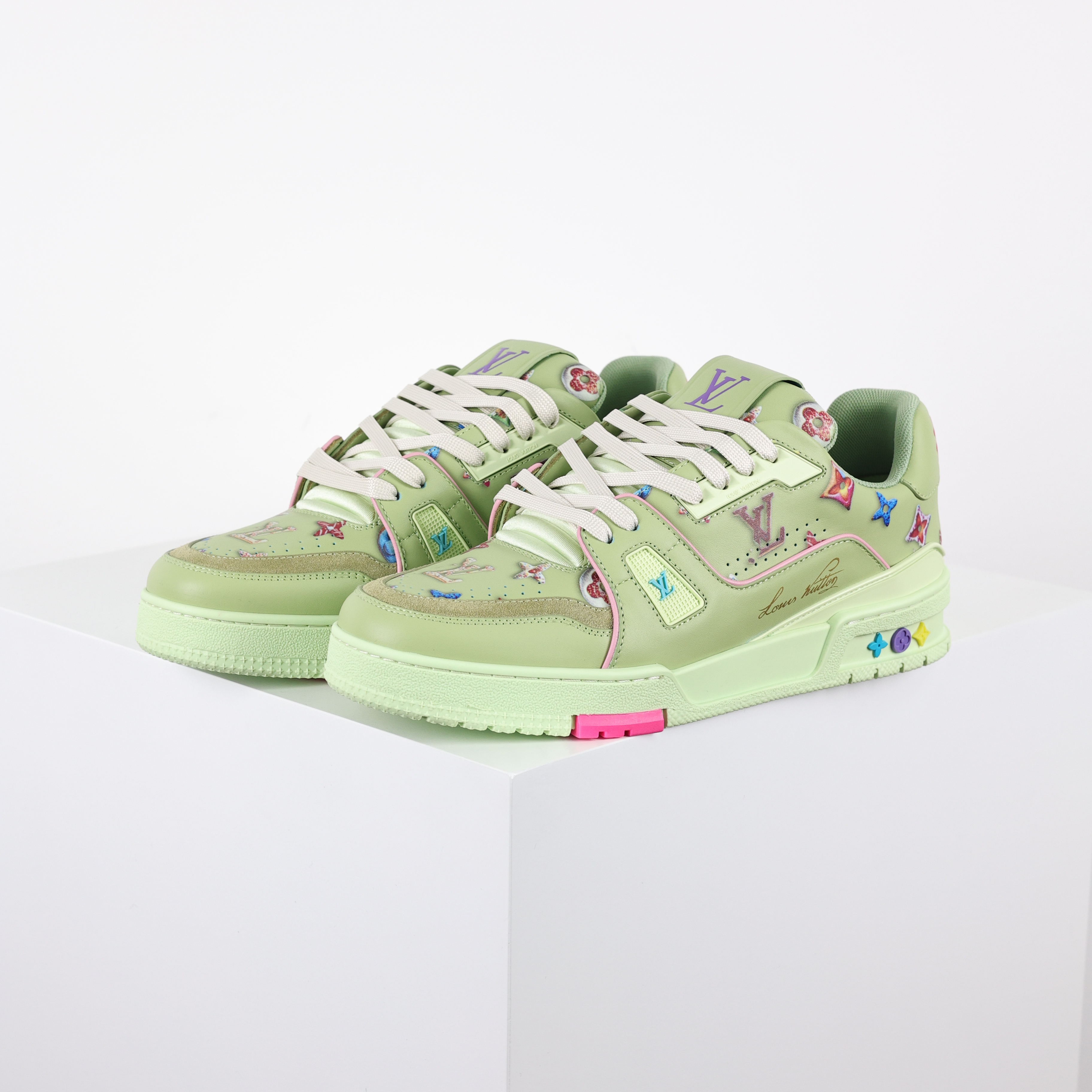 Louis Vuitton Best UA Batch LV Trainer - Hand-finished Luxury Sport Shoes for Men & Women MAX 1AJWED-D0 