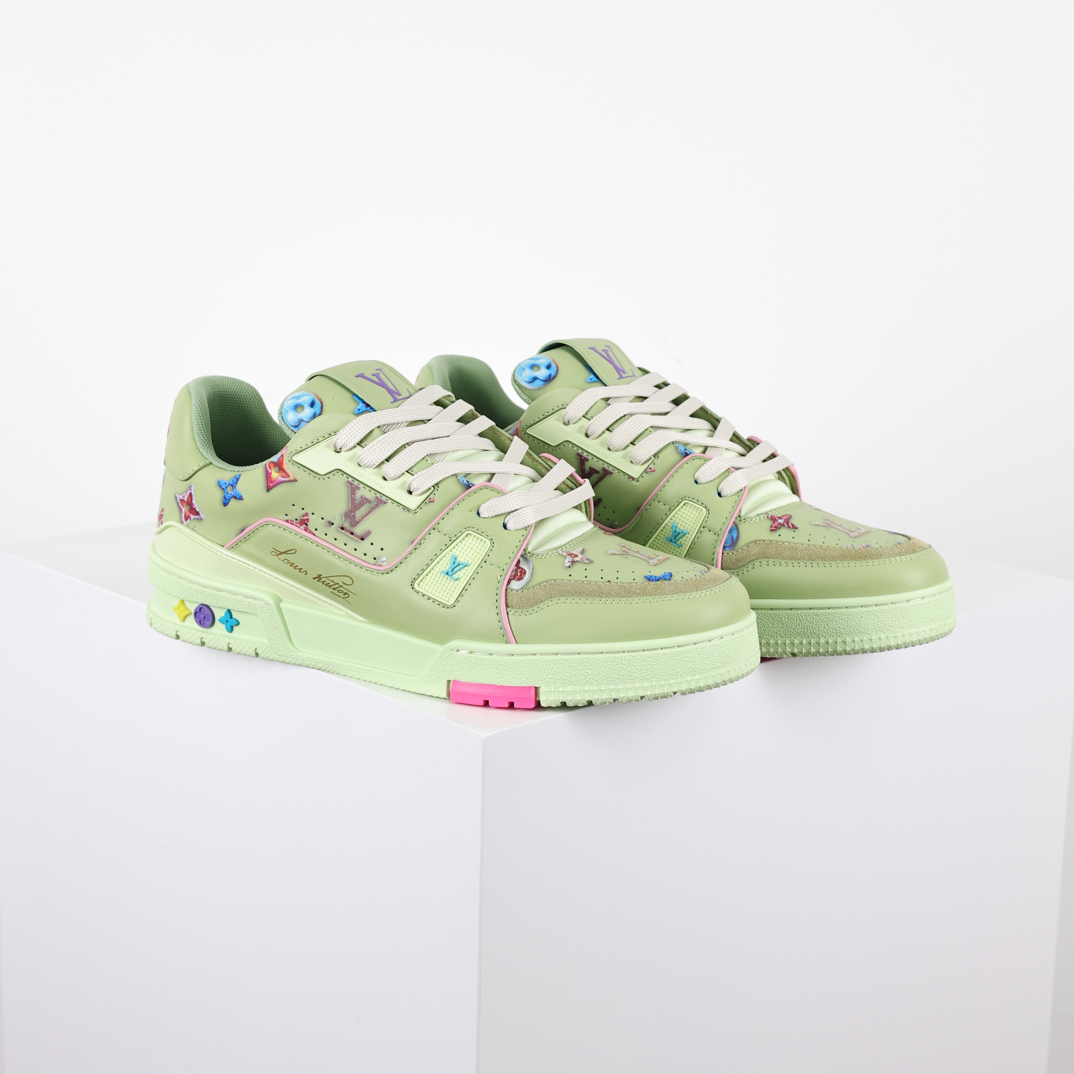 Louis Vuitton Best UA Batch LV Trainer - Hand-finished Luxury Sport Shoes for Men & Women MAX 1AJWED-D0 