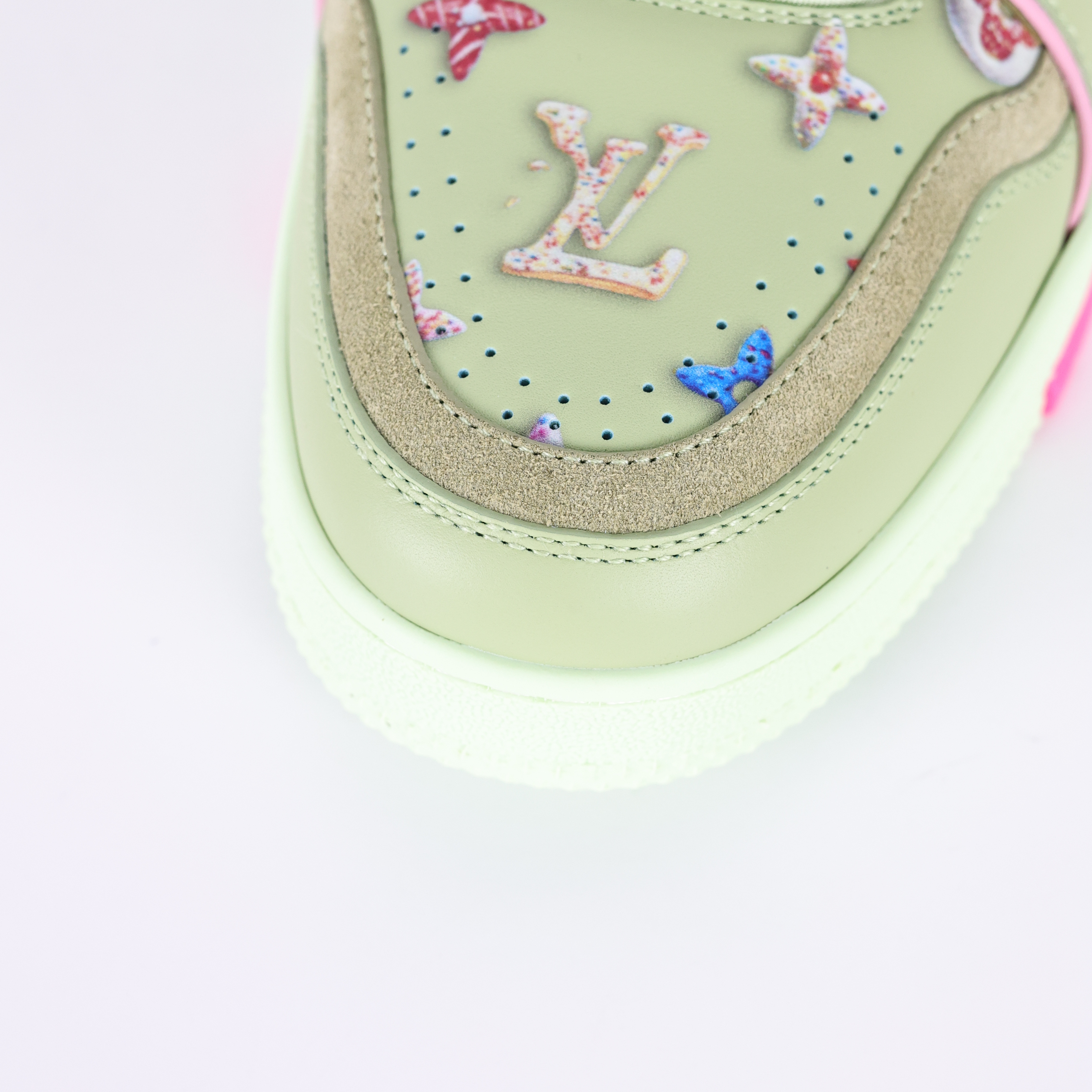 Louis Vuitton Best UA Batch LV Trainer - Hand-finished Luxury Sport Shoes for Men & Women MAX 1AJWED-D0 