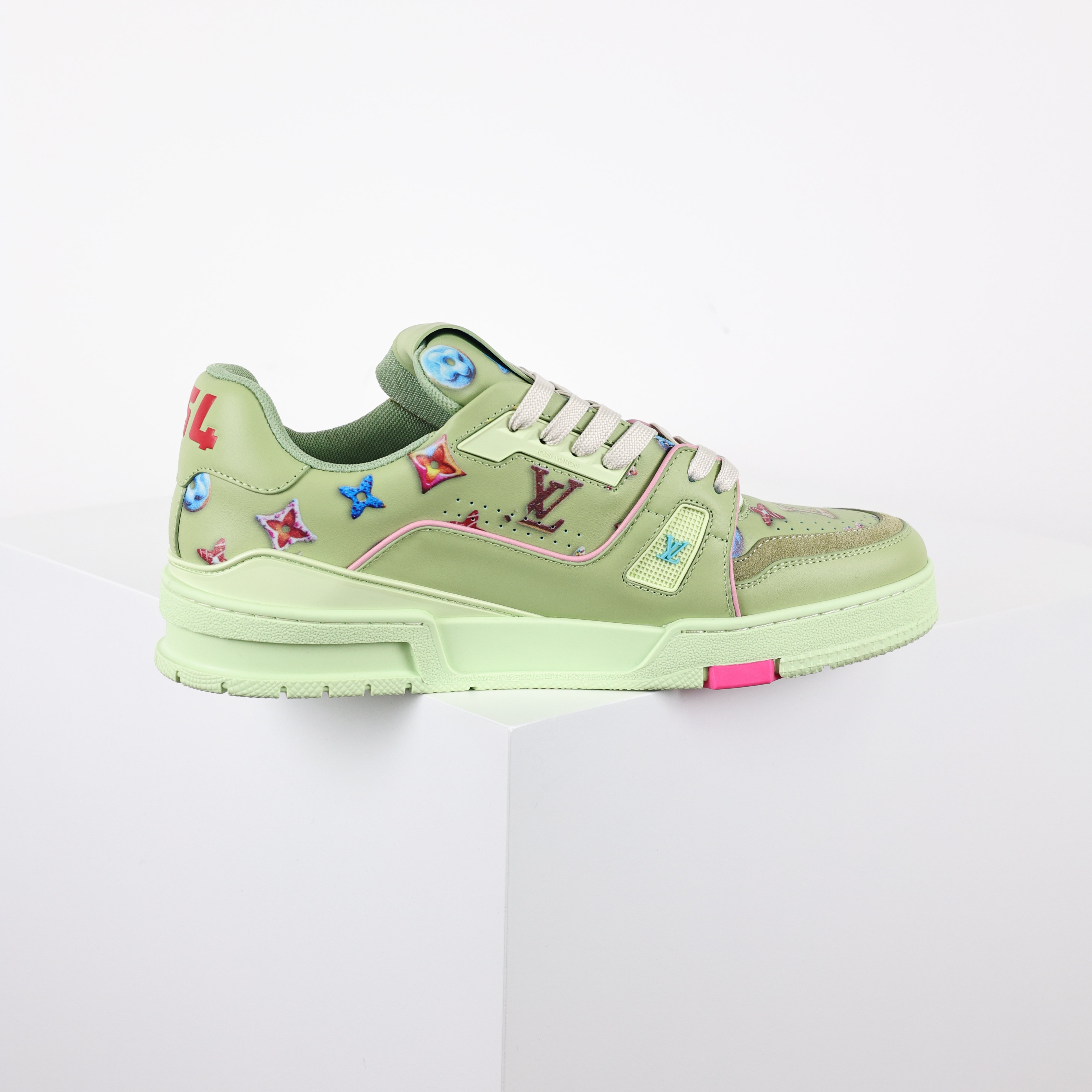 Louis Vuitton Best UA Batch LV Trainer - Hand-finished Luxury Sport Shoes for Men & Women MAX 1AJWED-D0 