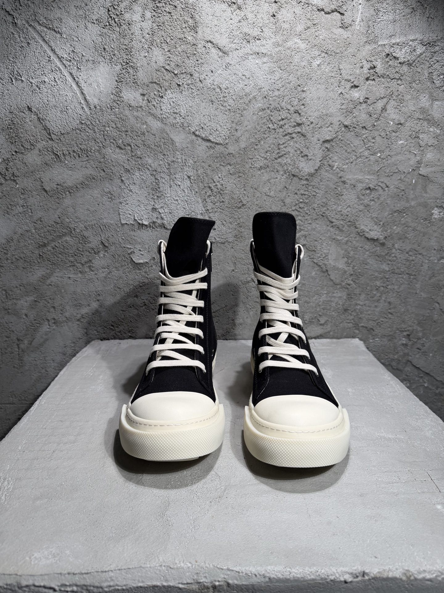 RICK OWENS RO 圆头 高筒  板鞋 休闲鞋 波鞋 男鞋  帆布  黑白 颗粒鞋头 DU01F4800DOEH4-911
