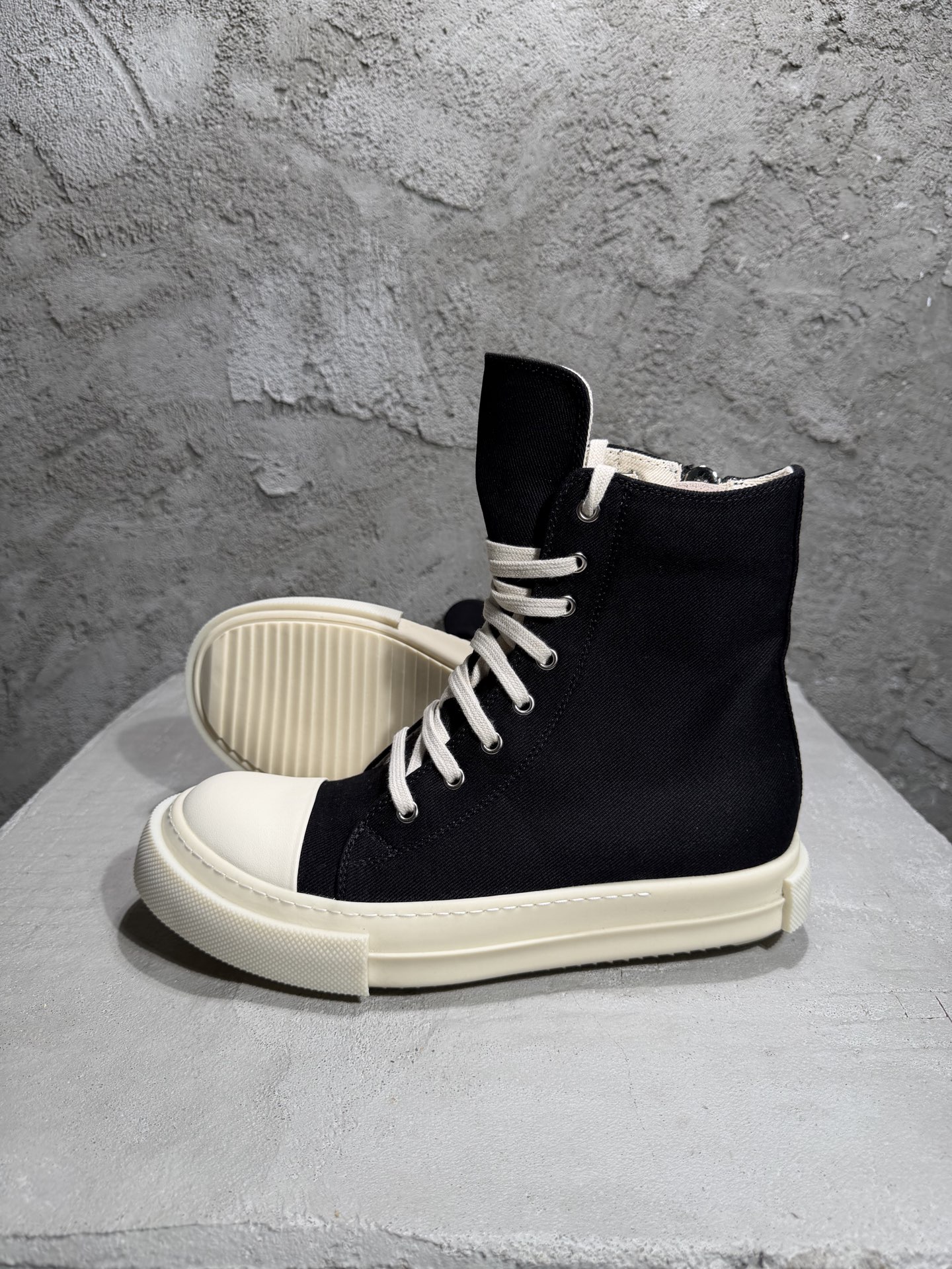 RICK OWENS RO 圆头 高筒  板鞋 休闲鞋 波鞋 男鞋  帆布  黑白 颗粒鞋头 DU01F4800DOEH4-911