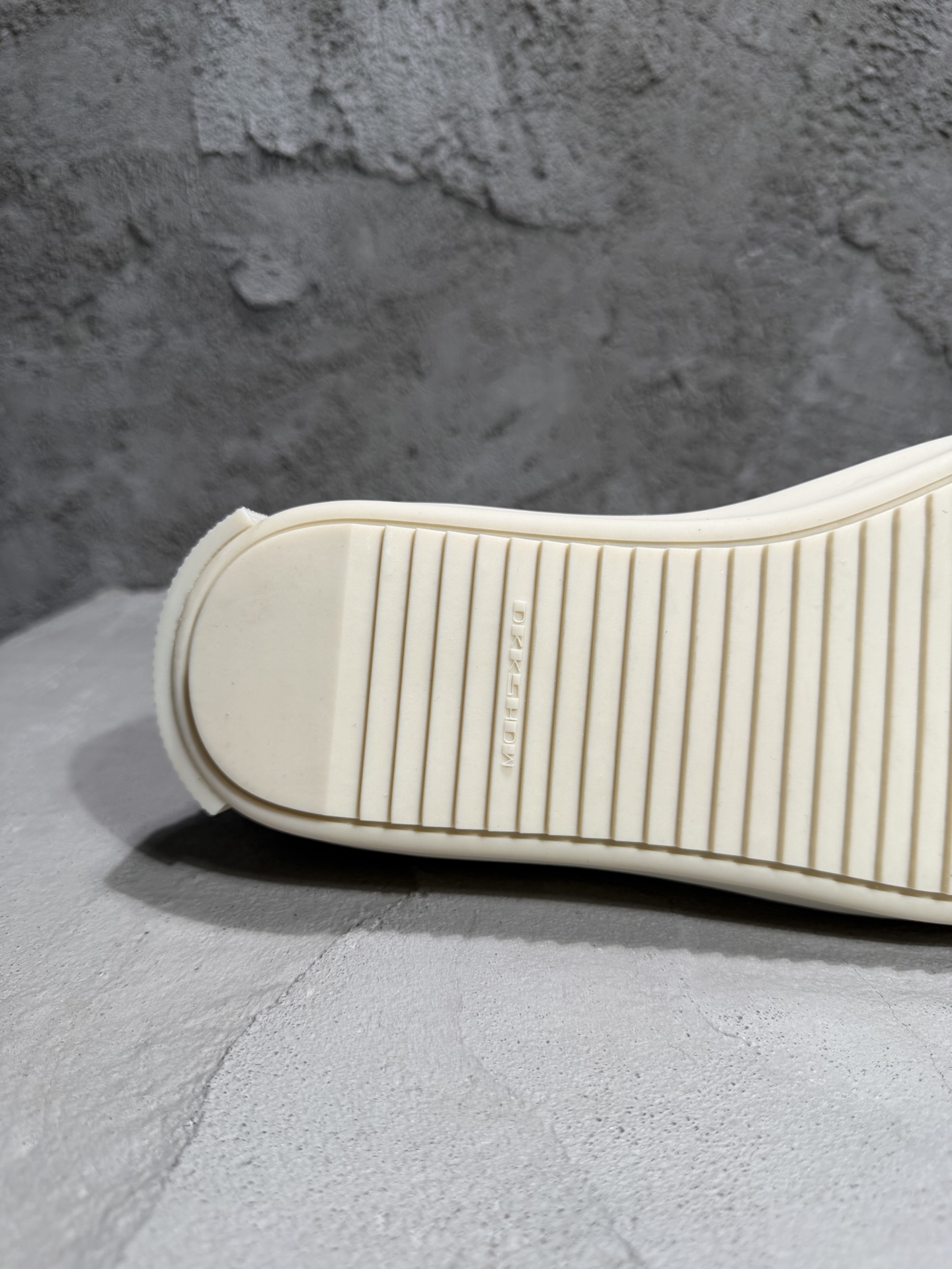 RICK OWENS RO 圆头 板鞋 休闲鞋 波鞋 男鞋  帆布  黑白 低筒 颗粒鞋头 DU01F4803DOLVH-4911