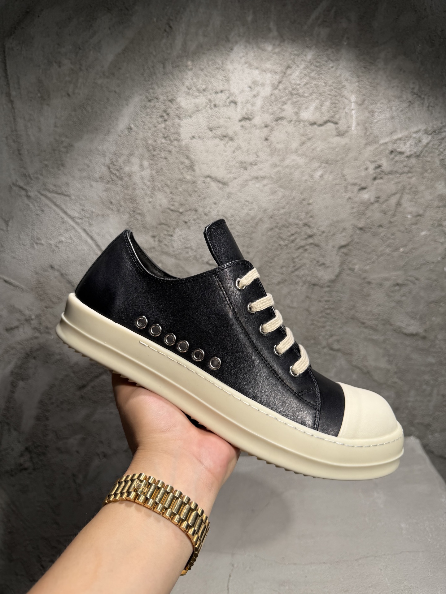 RICK OWENS RO 圆头 板鞋 休闲鞋 波鞋 男鞋  帆布  低筒  白色 头层皮侧面六孔  DU01F4822DOEH41-111