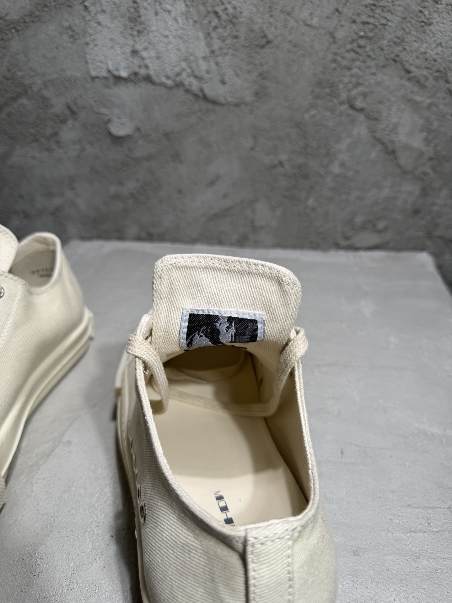 RICK OWENS RO 圆头 板鞋 休闲鞋 波鞋 男鞋  帆布  低筒  白色 牛仔布侧面六孔  DU01F4822DOEH41-111