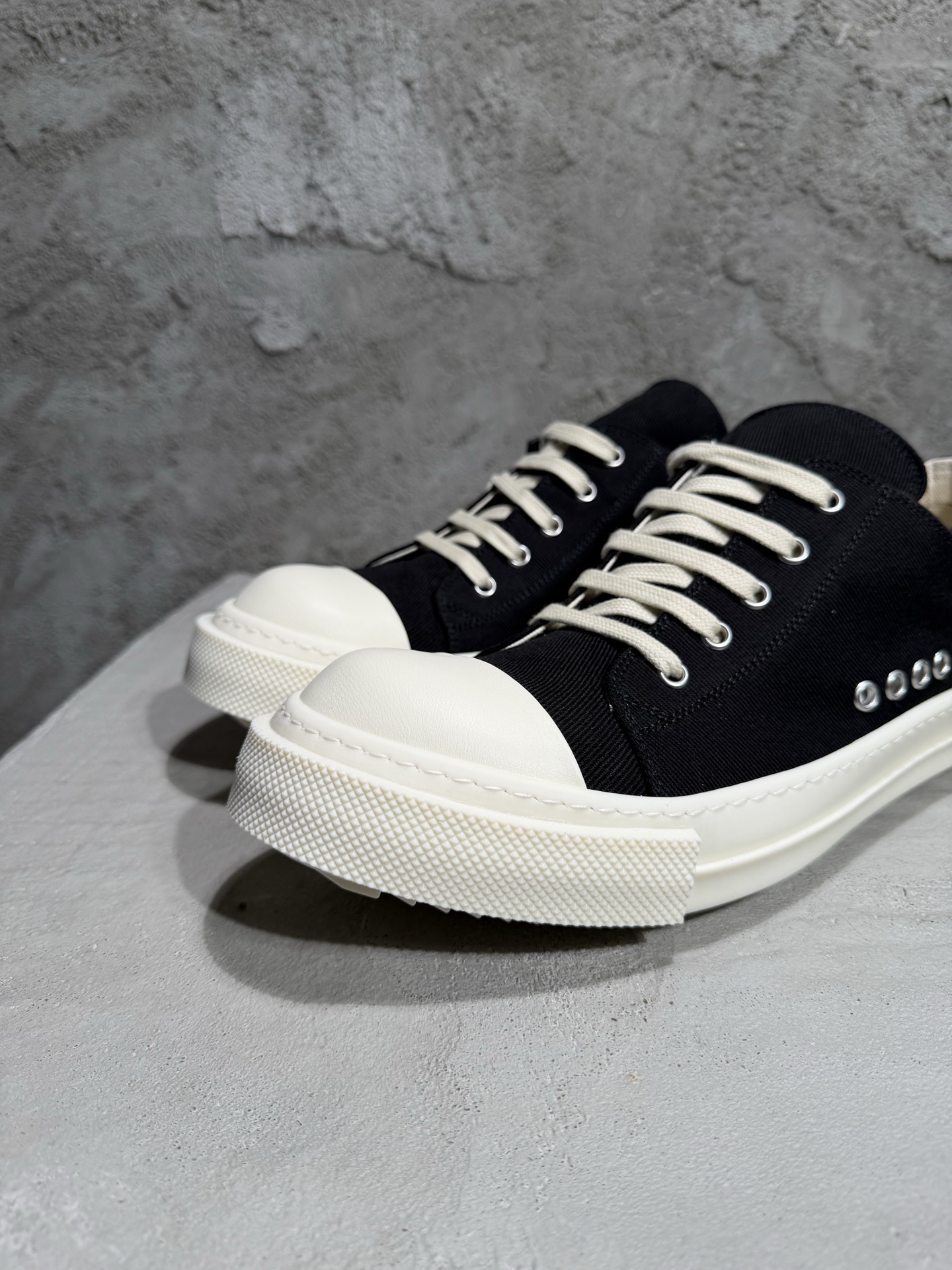 RICK OWENS RO 圆头 板鞋 休闲鞋 波鞋 男鞋  帆布  黑白 低筒  牛仔布侧面六孔  DU01F4822DOEH2-911