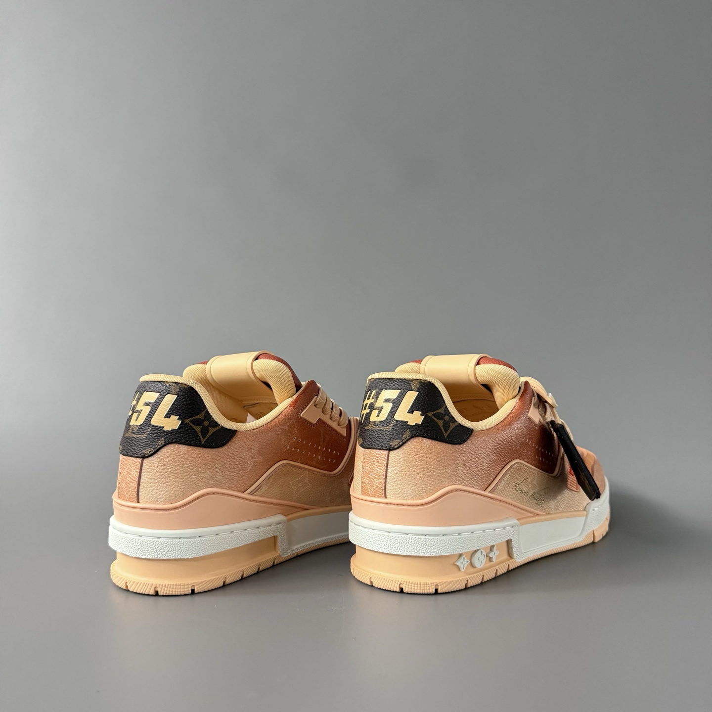 Louis Vuitton Best UA Batch LV Trainer - Hand-finished Luxury Sport Shoes for Men & Women  1AJTPX