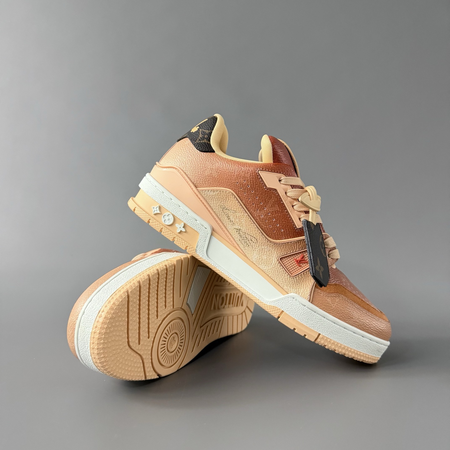 Louis Vuitton Best UA Batch LV Trainer - Hand-finished Luxury Sport Shoes for Men & Women  1AJTPX