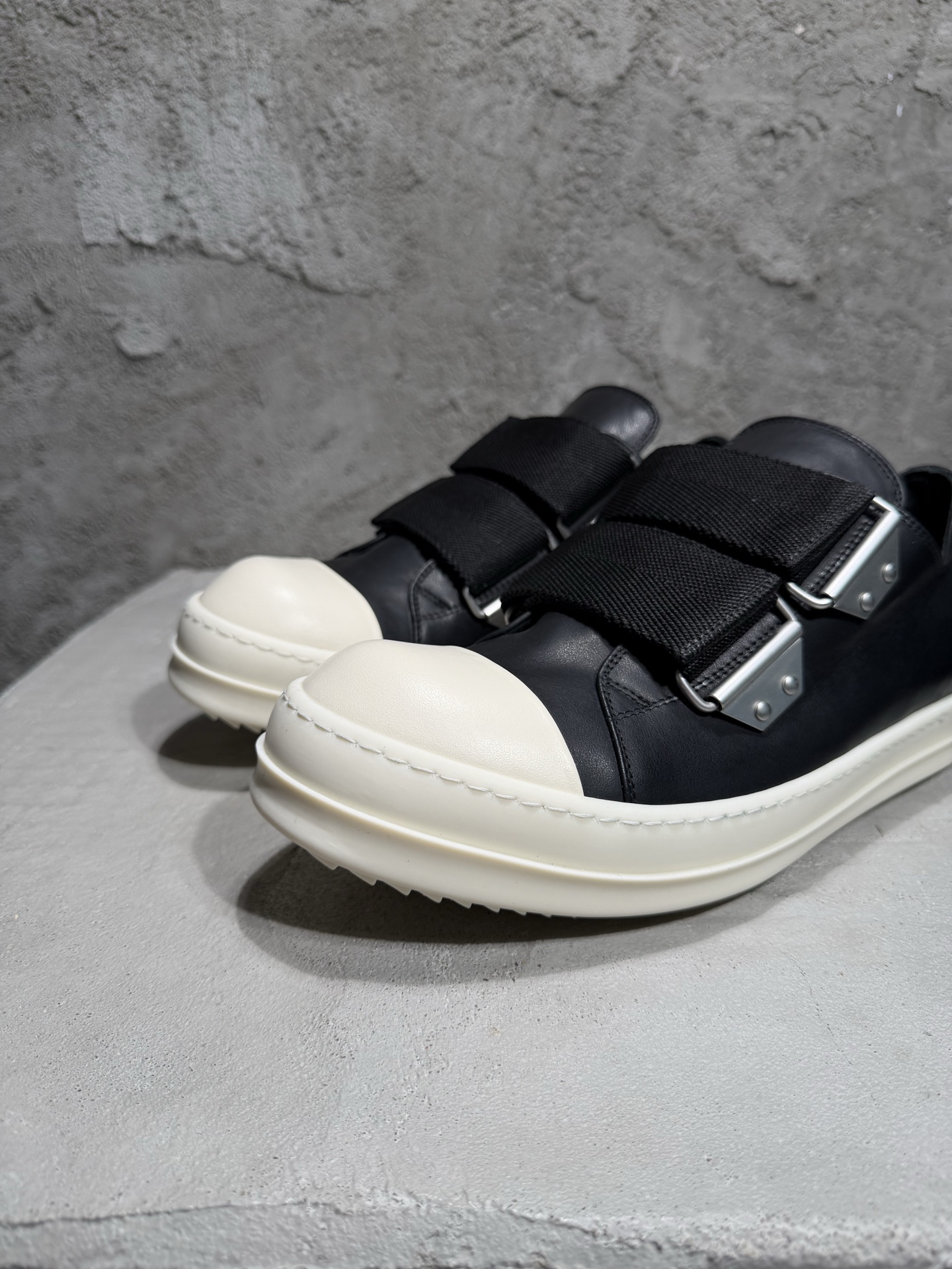 RICK OWENS RO 圆头 板鞋 休闲鞋 波鞋 男鞋  帆布  低筒   黑白 魔术贴 RU01F2896LCO-911