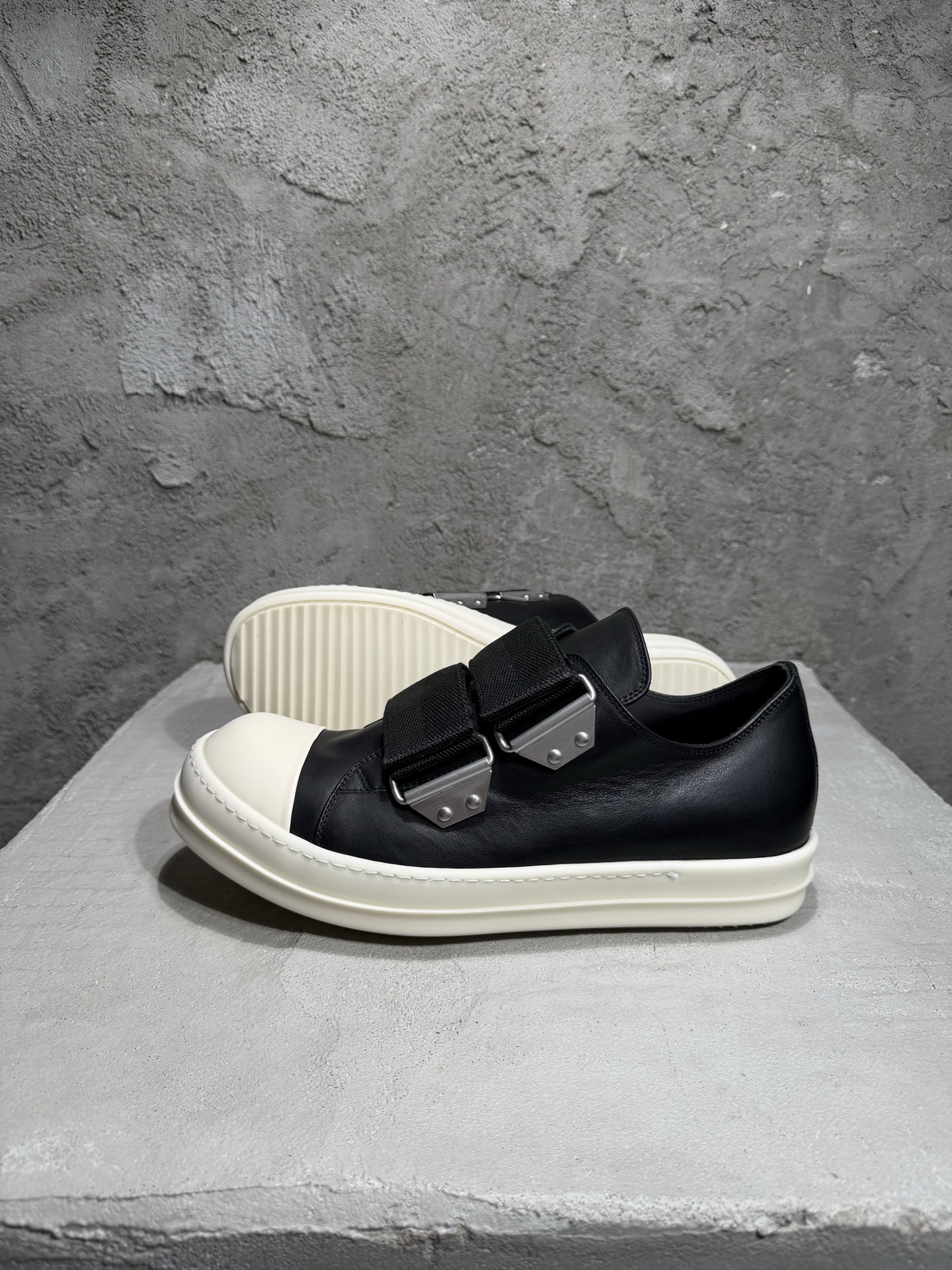 RICK OWENS RO 圆头 板鞋 休闲鞋 波鞋 男鞋  帆布  低筒   黑白 魔术贴 RU01F2896LCO-911