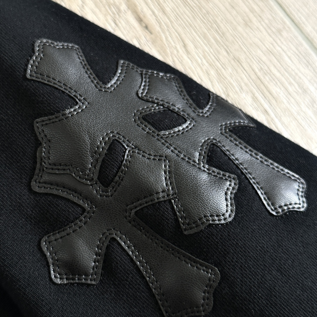 Chrome Hearts 克罗心 CH 内里 抓绒 圆领 卫衣  三 十字贴皮十字架 