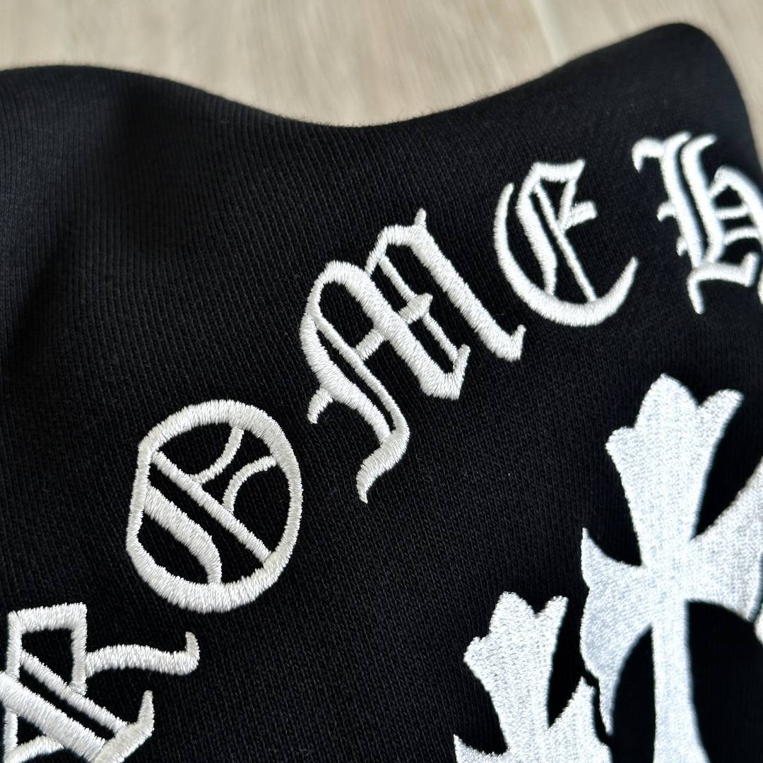 Chrome Hearts 克罗心 CH 内里 抓绒 圆领 卫衣  重工刺绣珠光银线十字架