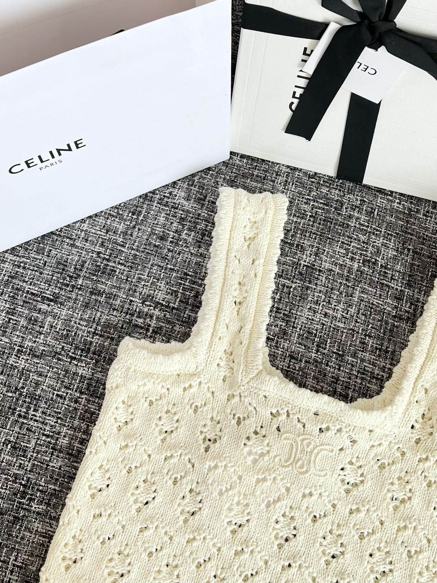 CELINE SS26 Women's Solid-Color Open-Knit Vest RC0CU3B57-01OW