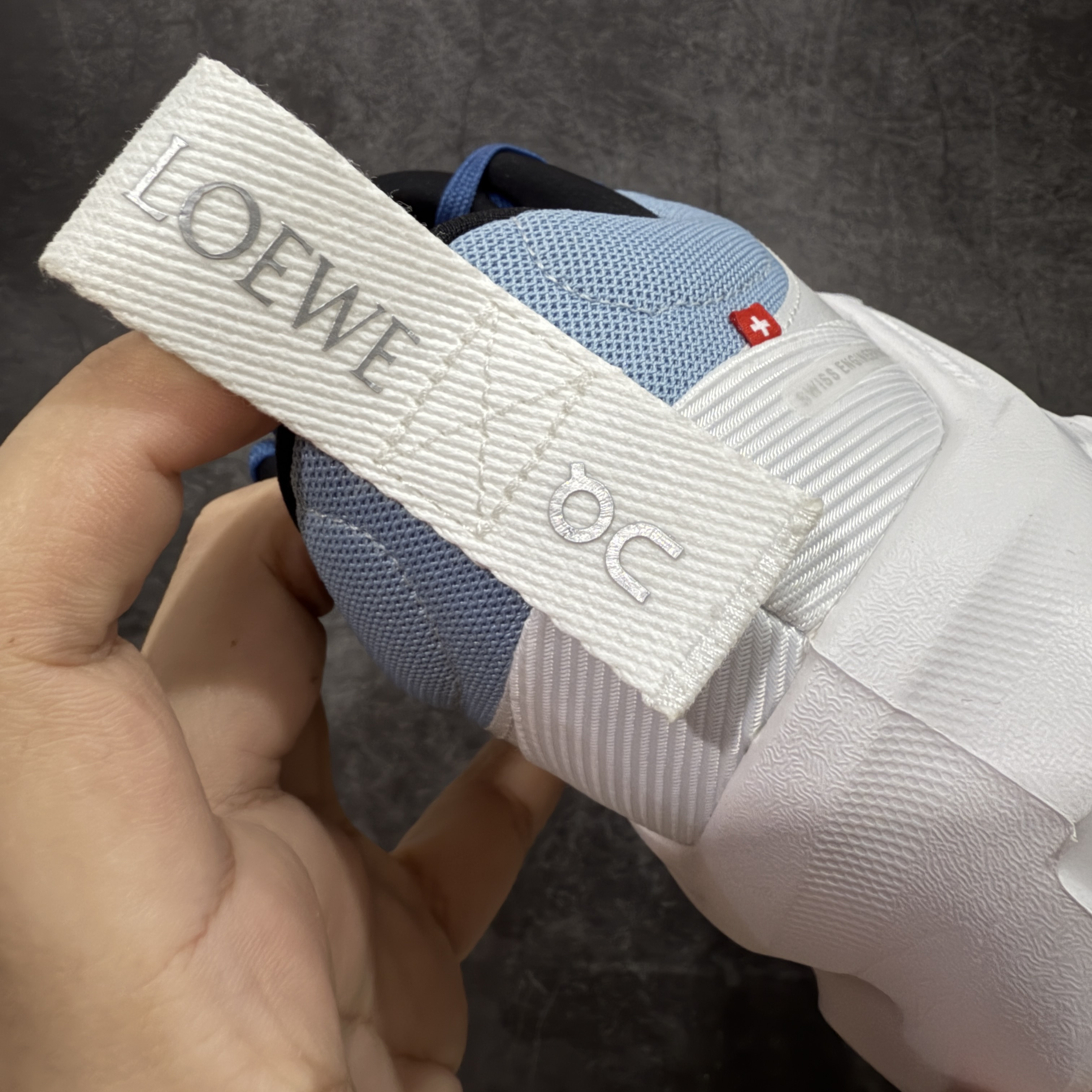On昂跑 LOEWE x On Cloudtilt 2.0 低筒 时尚舒适防滑耐磨  波鞋 跑步鞋 女款男款 浅蓝白
