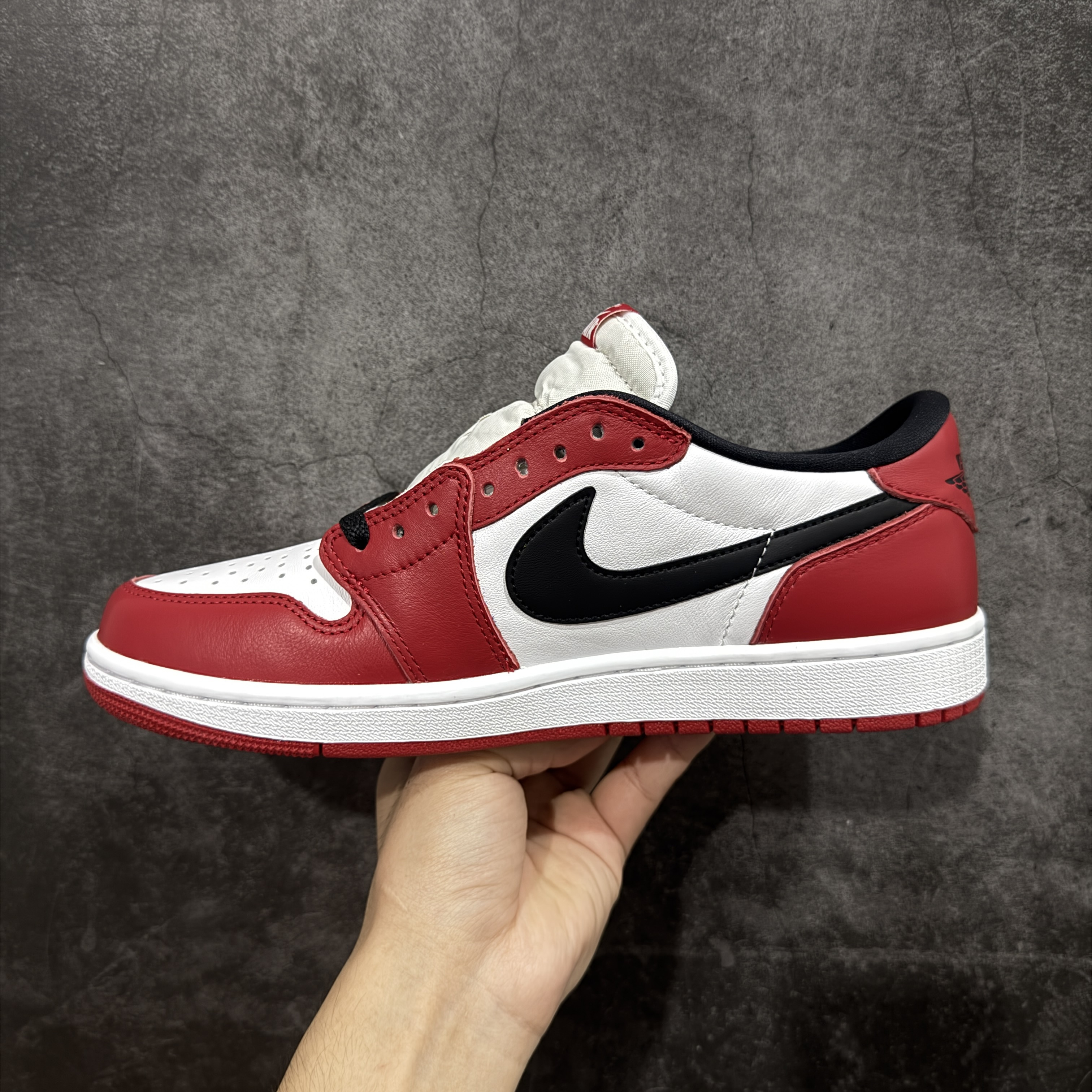 2025 Air Jordan 1 Retro Low Chicago AJ1 OG 低筒 板鞋 休闲鞋 男鞋 芝加哥  HQ6998-600