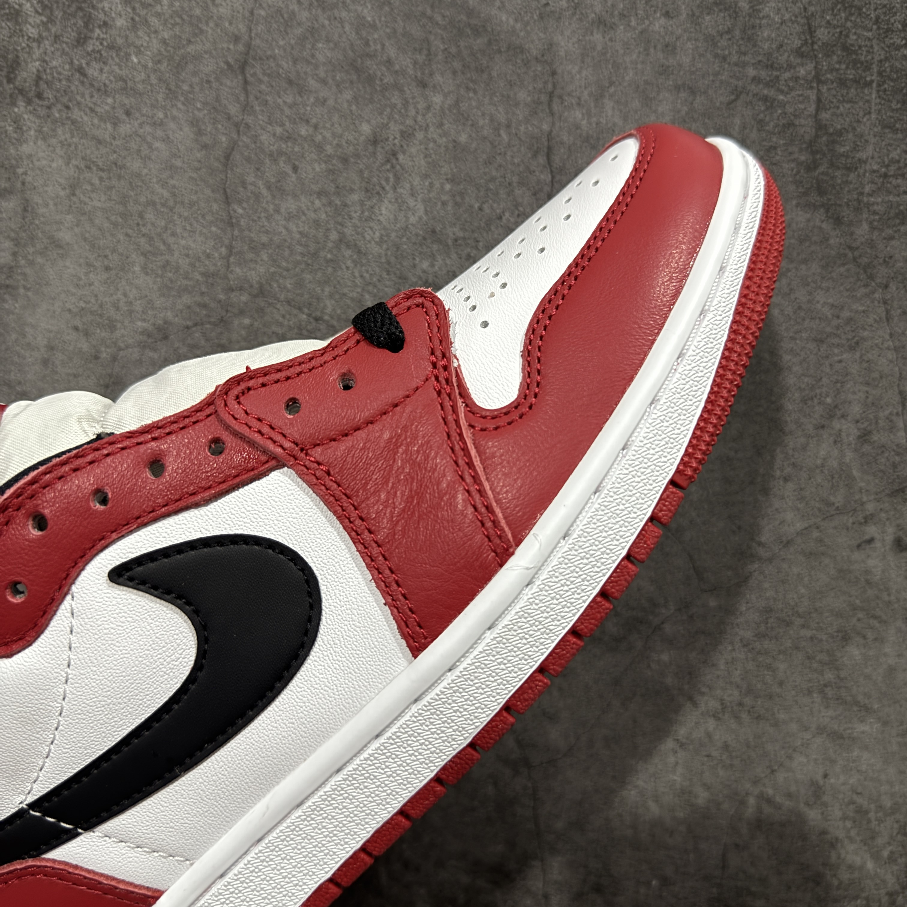 2025 Air Jordan 1 Retro Low Chicago AJ1 OG 低筒 板鞋 休闲鞋 男鞋 芝加哥  HQ6998-600