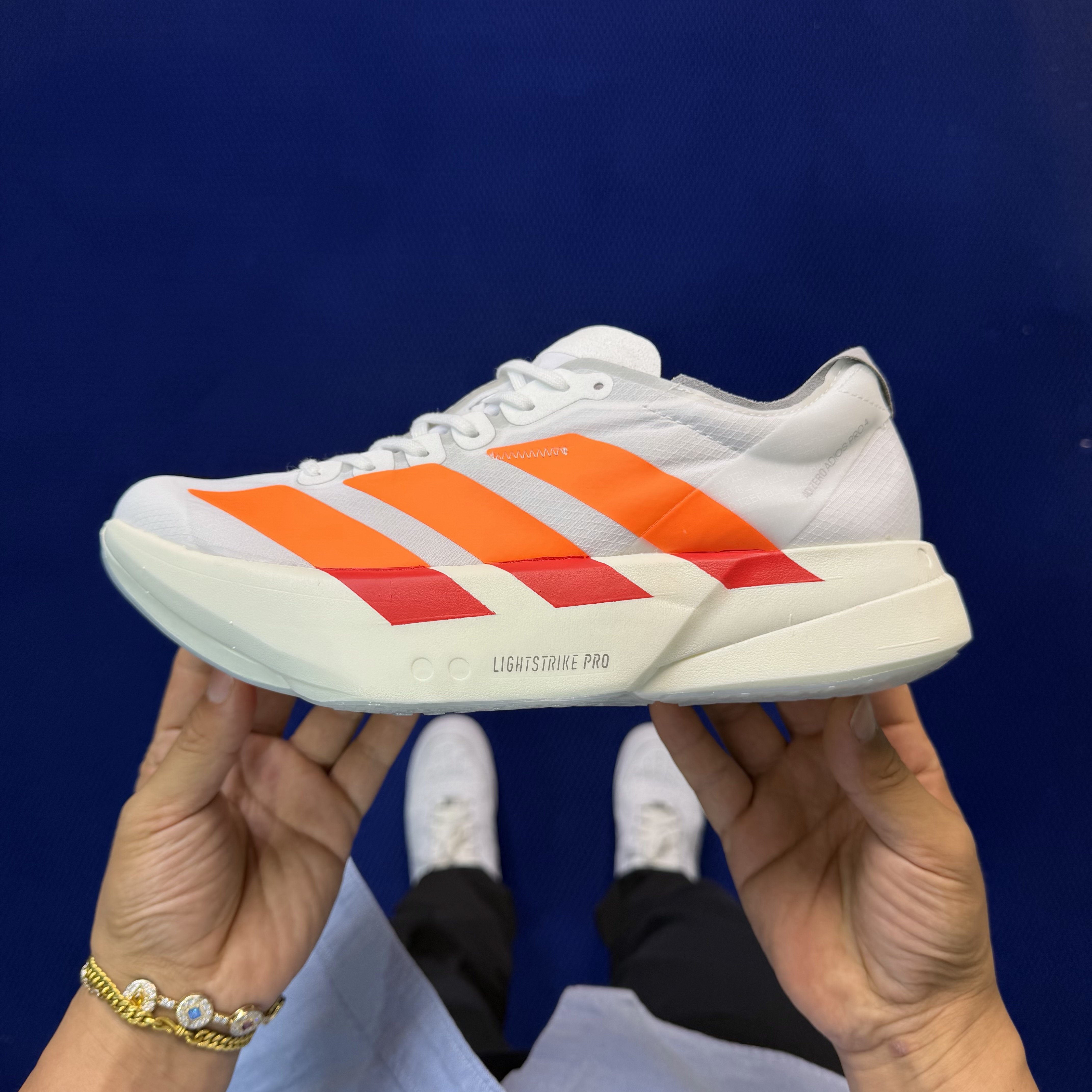 Adizero Adios Pro 4  低筒 舒适百搭 防滑耐磨 马拉松 训练竞速 跑步鞋 女款 男款 波鞋 白橙色 JR7088