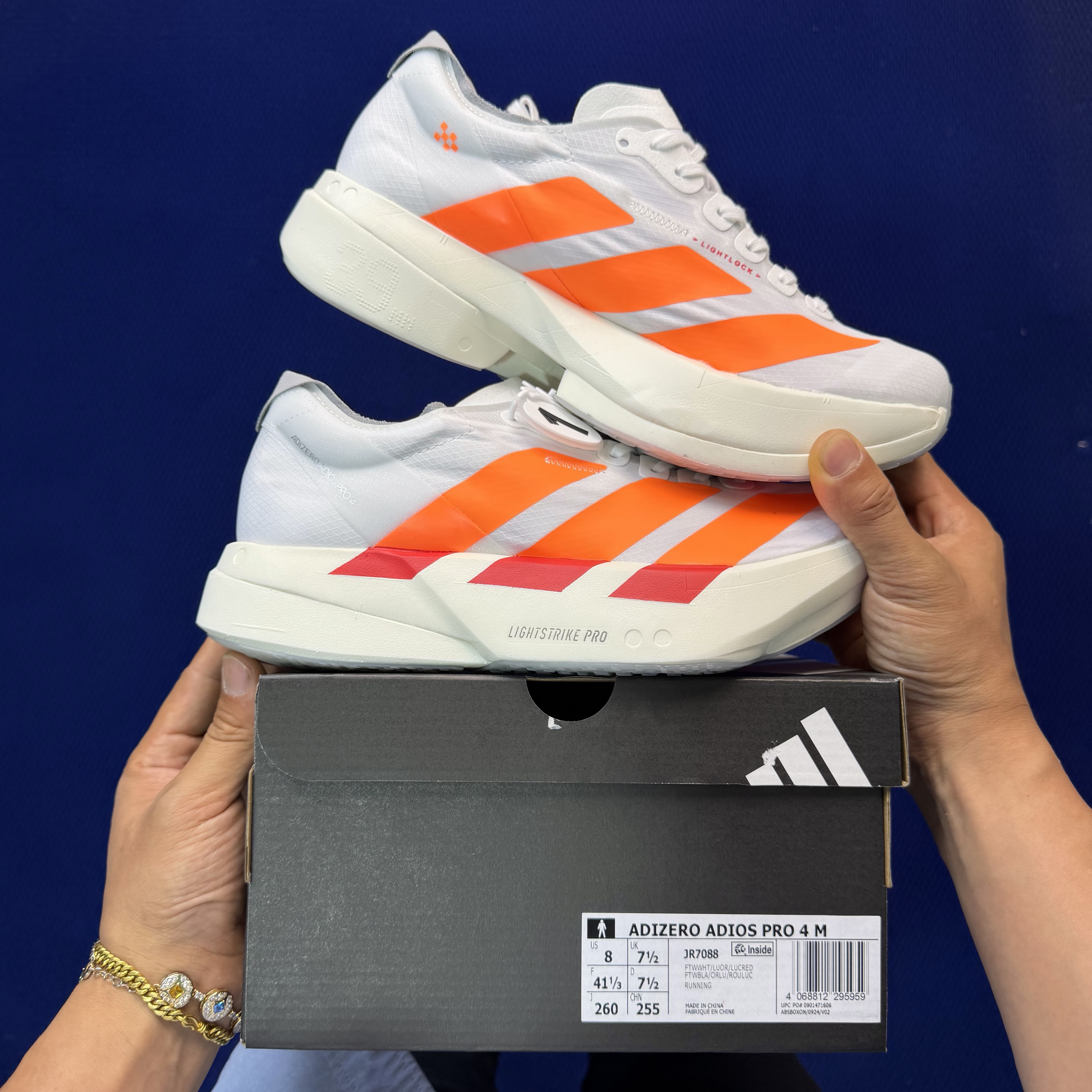 Adizero Adios Pro 4  低筒 舒适百搭 防滑耐磨 马拉松 训练竞速 跑步鞋 女款 男款 波鞋 白橙色 JR7088