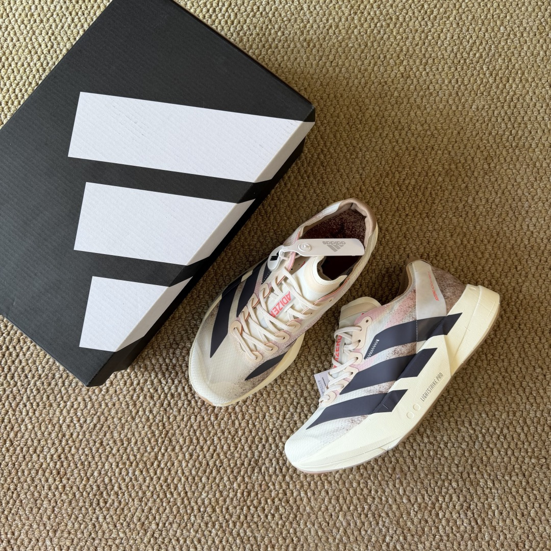 Adizero Adios Pro 4  低筒 舒适百搭 防滑耐磨 马拉松 训练竞速 跑步鞋 女款 男款 波鞋 粉白色 JR6367