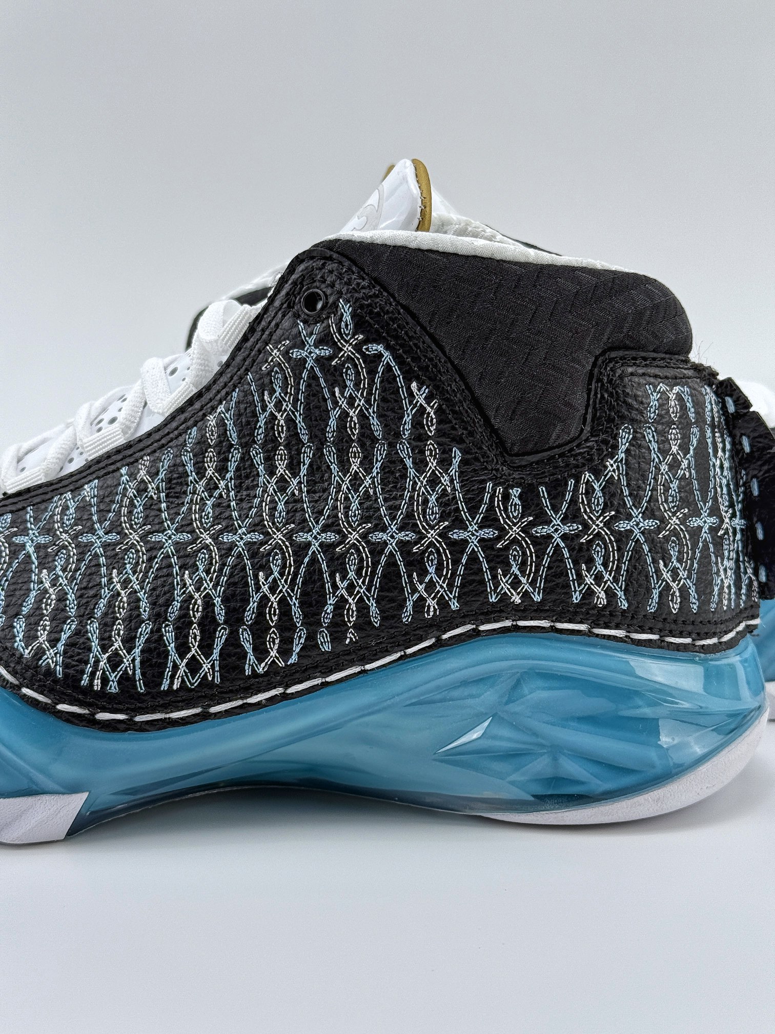 Jordan Air Jordan 23 Motorsports Wizards OG 款 AJ23 防滑轻便中帮复古篮球鞋  男款  C0   