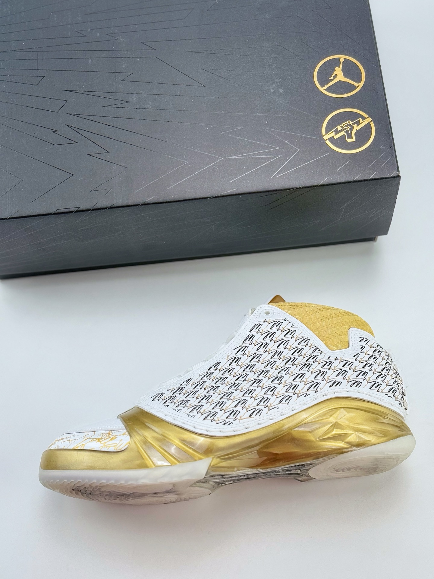Jordan Air Jordan 23 Motorsports Wizards OG 款 AJ23 防滑轻便中帮复古篮球鞋  男款  C0白金 853336-123