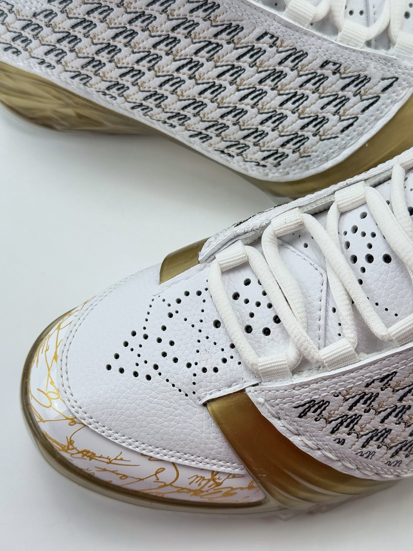 Jordan Air Jordan 23 Motorsports Wizards OG 款 AJ23 防滑轻便中帮复古篮球鞋  男款  C0白金 853336-123
