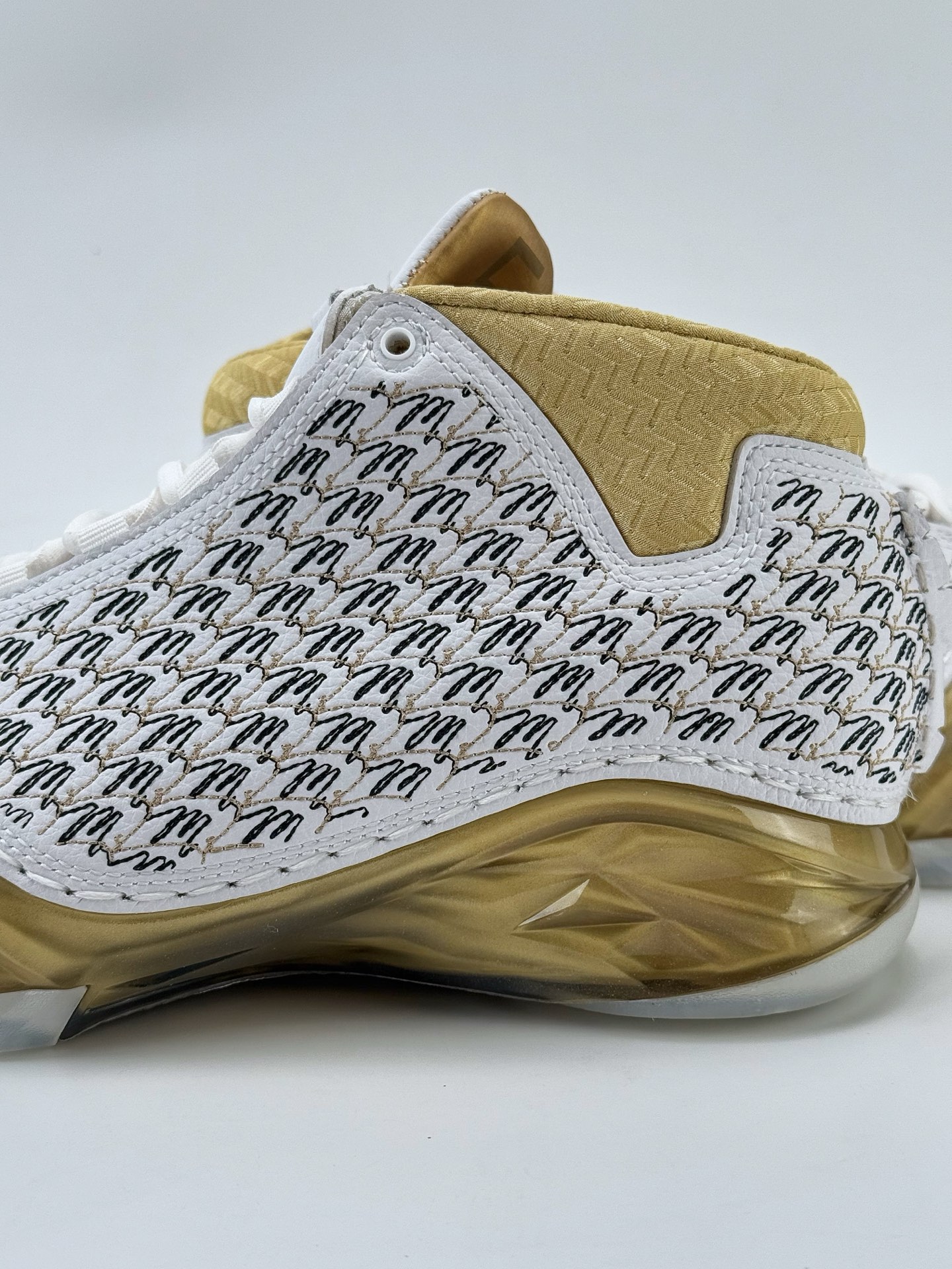 Jordan Air Jordan 23 Motorsports Wizards OG 款 AJ23 防滑轻便中帮复古篮球鞋  男款  C0白金 853336-123