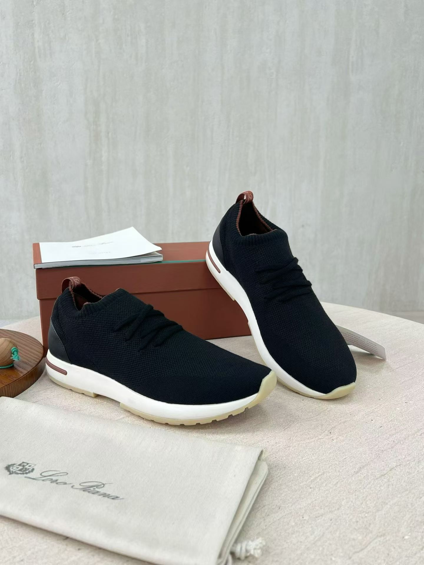 P Loro Piana Week End Walk  Low-top Comfortable and casual Men's Shoes  Bullshit C0运动鞋 波鞋 LP2521