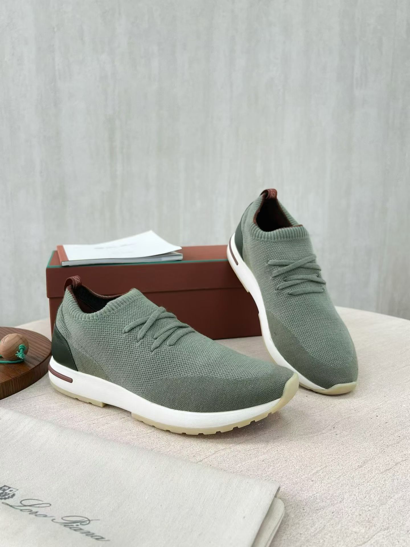 P Loro Piana Week End Walk  Low-top Comfortable and casual Men's Shoes  Bullshit C0运动鞋 波鞋 LP2521