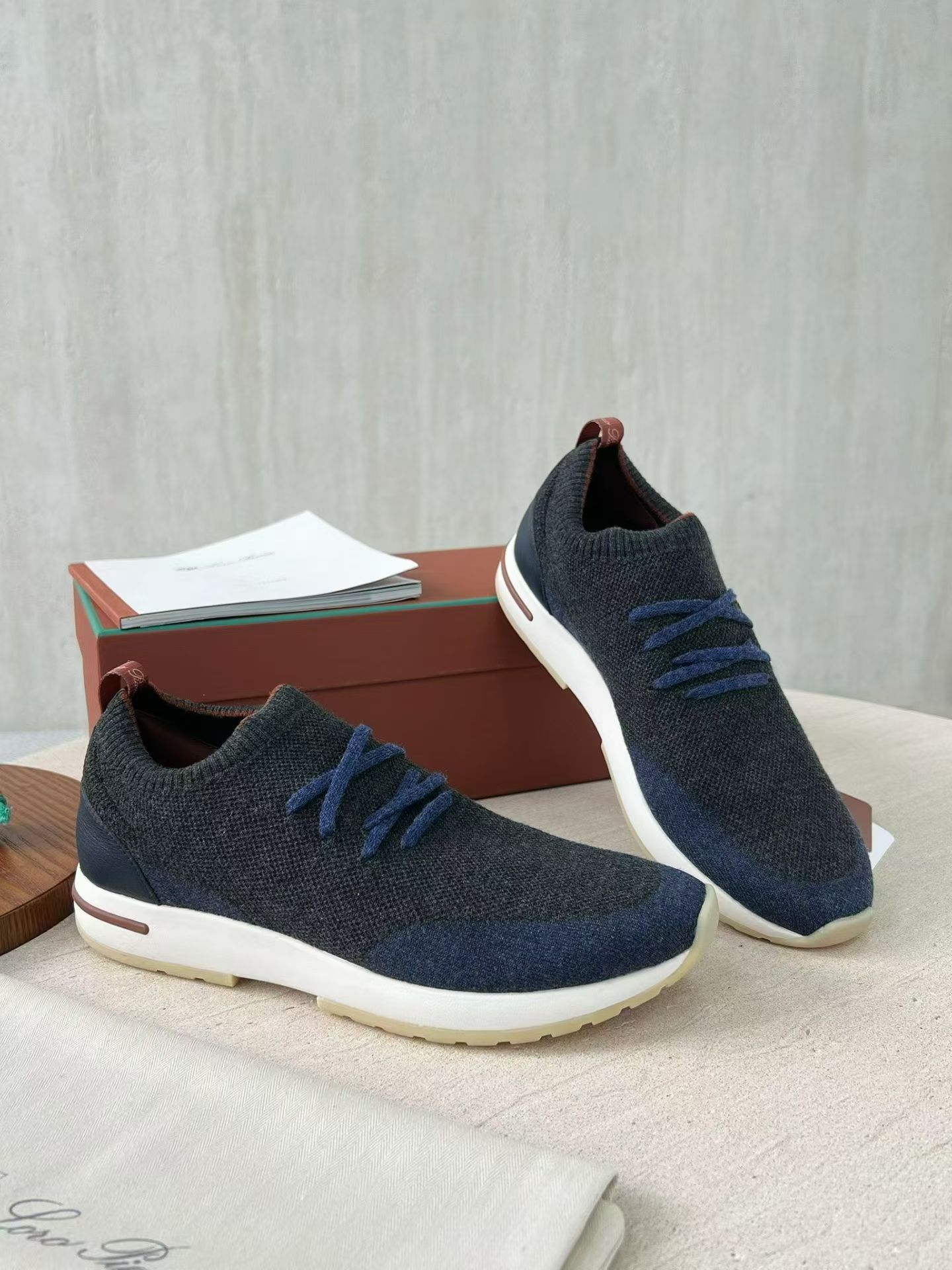P Loro Piana Week End Walk  Low-top Comfortable and casual Men's Shoes  Bullshit C0运动鞋 波鞋 LP2521