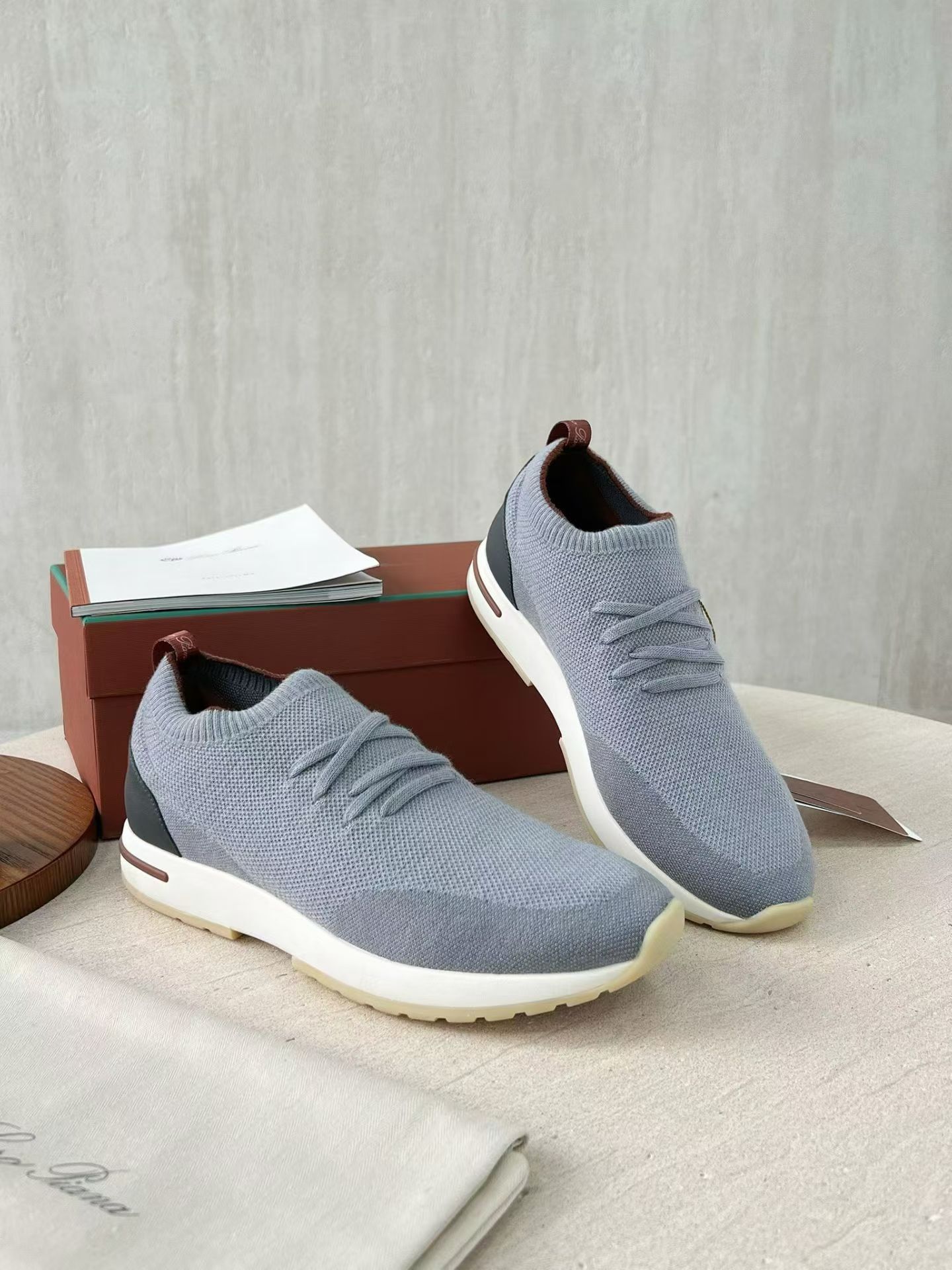 P Loro Piana Week End Walk  Low-top Comfortable and casual Men's Shoes  Bullshit C0运动鞋 波鞋 LP2521
