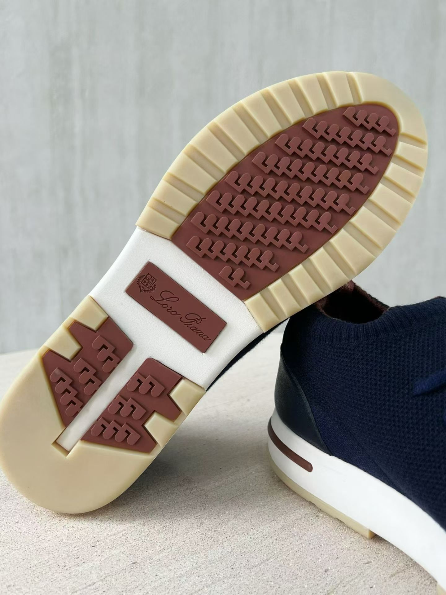 P Loro Piana Week End Walk  Low-top Comfortable and casual Men's Shoes  Bullshit C0运动鞋 波鞋 LP2521