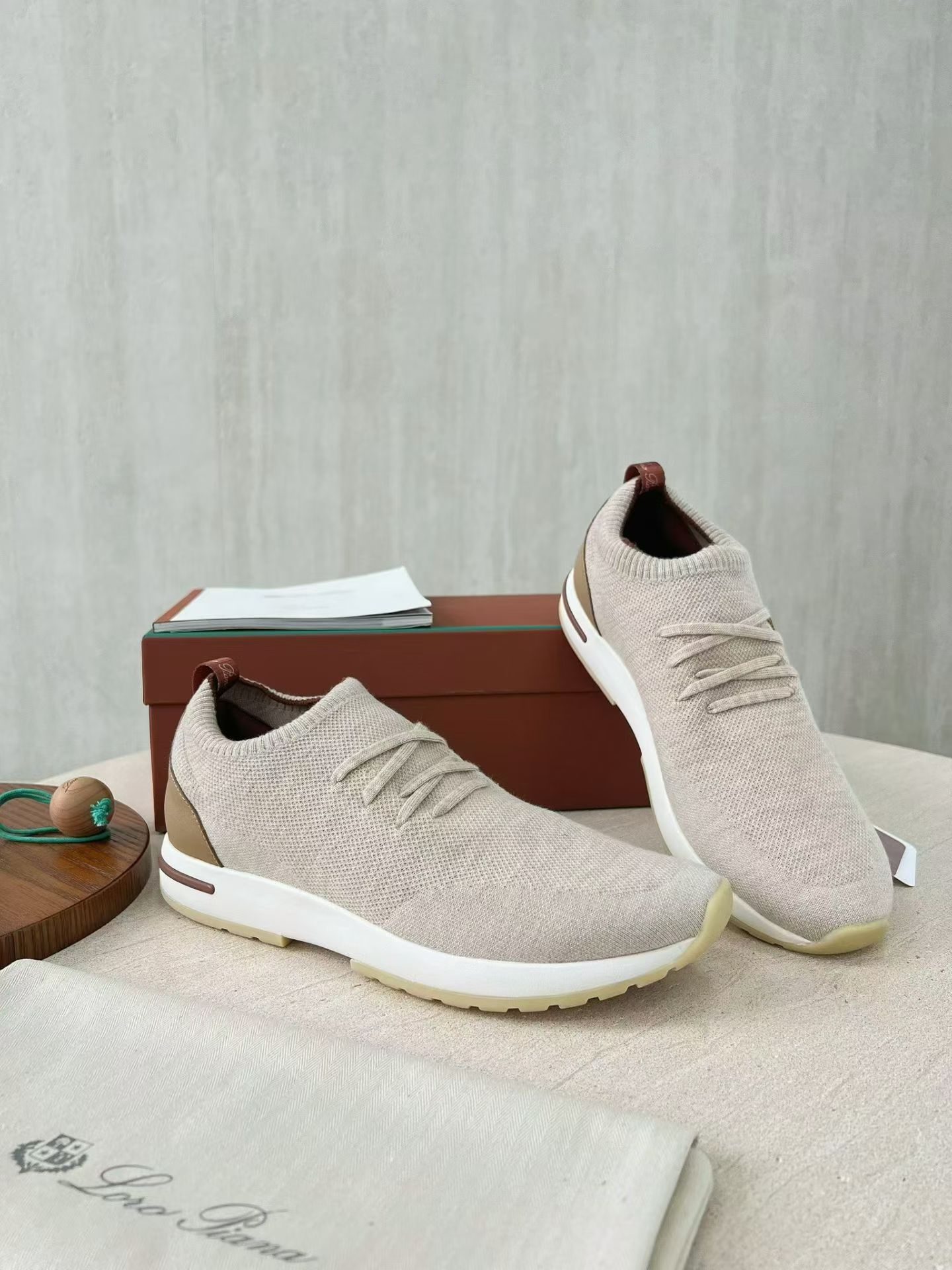 P Loro Piana Week End Walk  Low-top Comfortable and casual Men's Shoes  Bullshit C0运动鞋 波鞋 LP2521