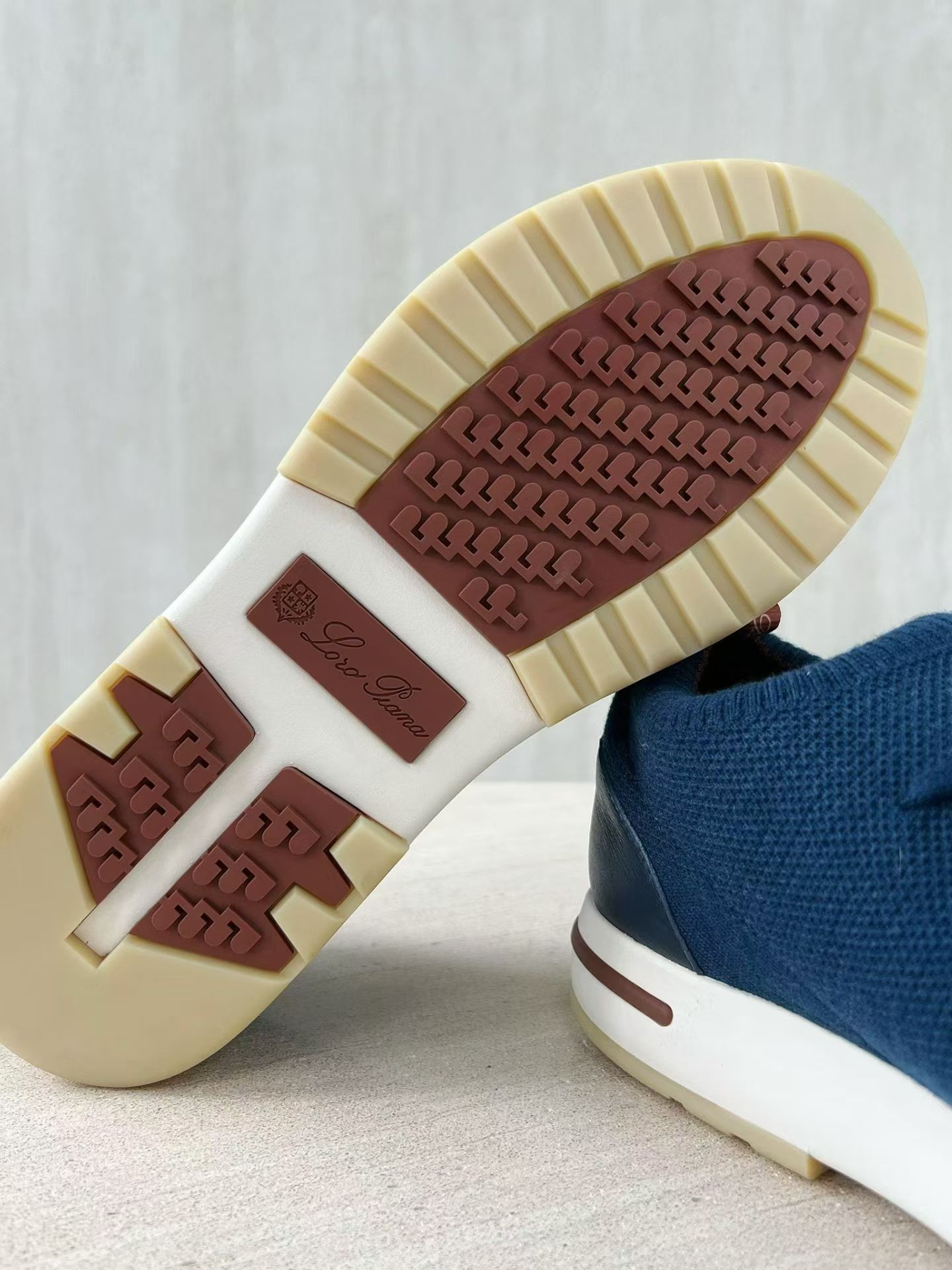 P Loro Piana Week End Walk  Low-top Comfortable and casual Men's Shoes  Bullshit C0运动鞋 波鞋 LP2521