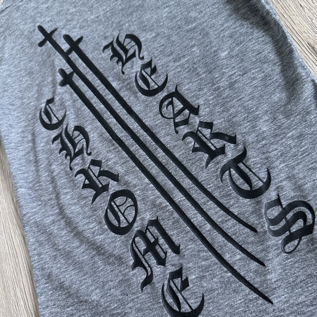 Chrome Hearts CH 克罗心  V领修身 女款  短袖  背后梵文 灰色
