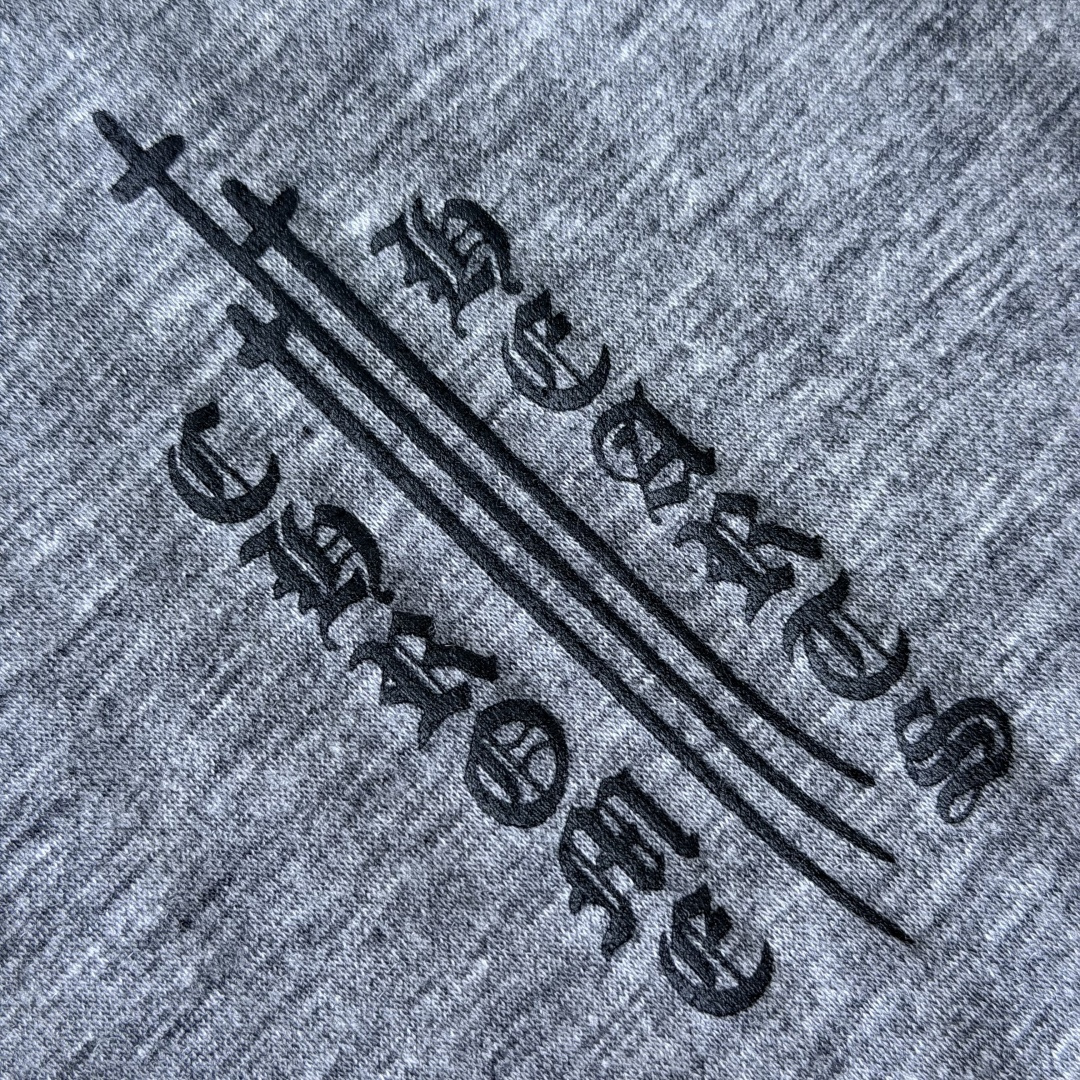 Chrome Hearts CH 克罗心  V领修身 女款  短袖  背后梵文 灰色