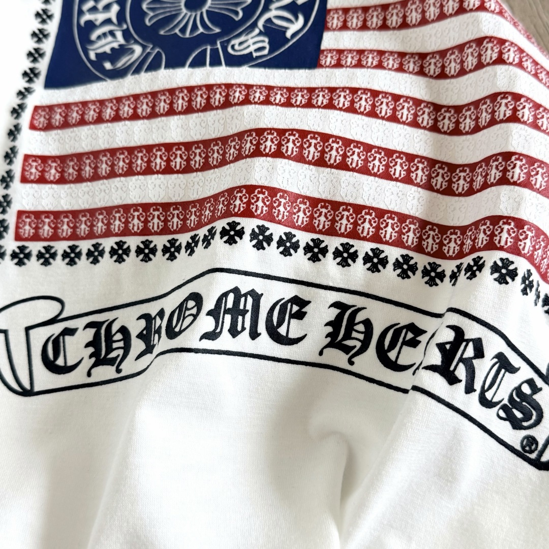 Chrome Hearts CH 克罗心  V领修身 女款  短袖  背后国旗