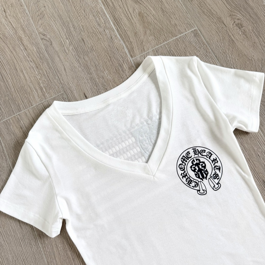 Chrome Hearts CH 克罗心  V领修身 女款  短袖  背后国旗
