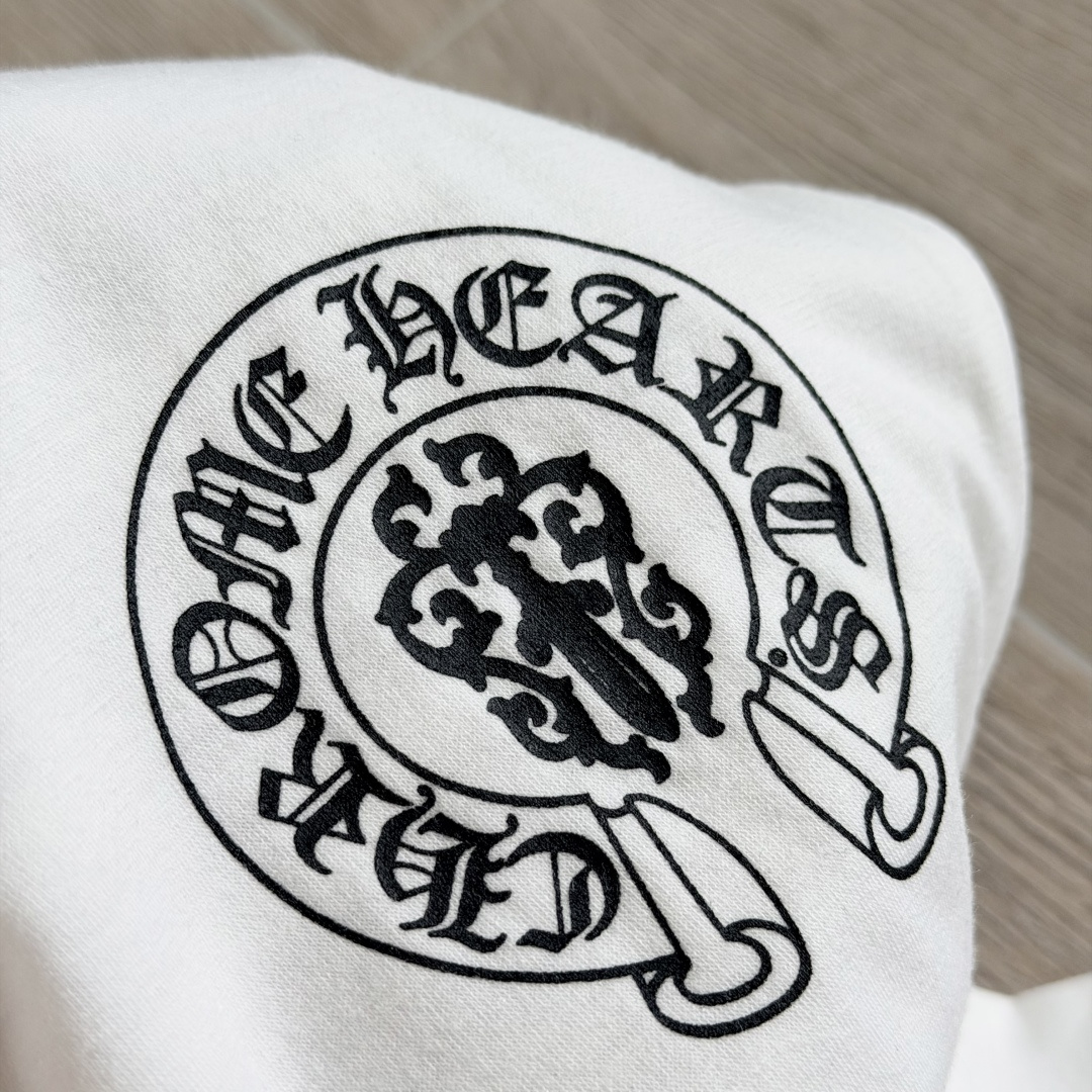 Chrome Hearts CH 克罗心  V领修身 女款  短袖  背后国旗