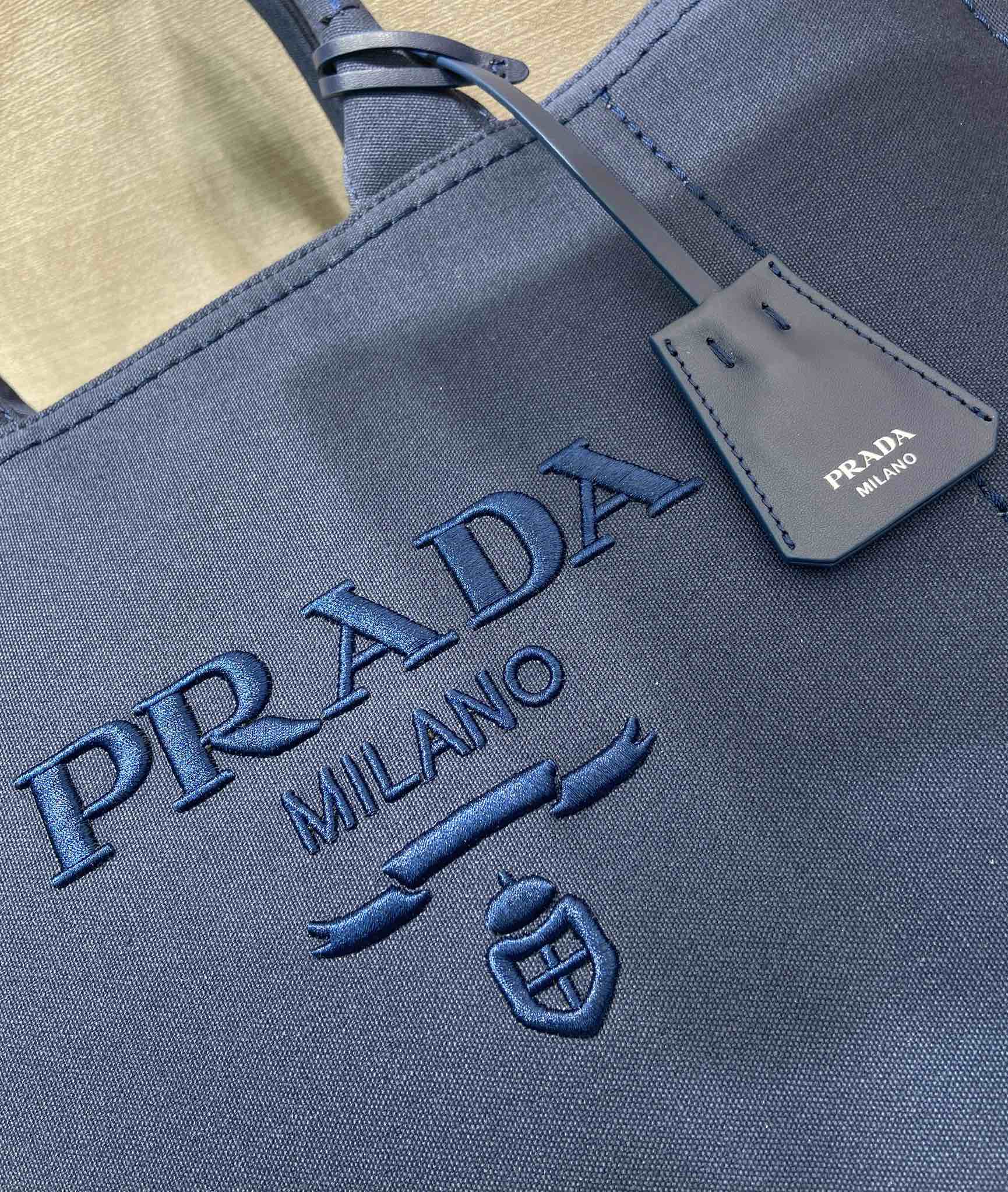 普拉达 PRADA  Jardiniere 刺绣字母标识托特包 Tote包 购物袋单肩 F0 2VG131_2CYA_F0216