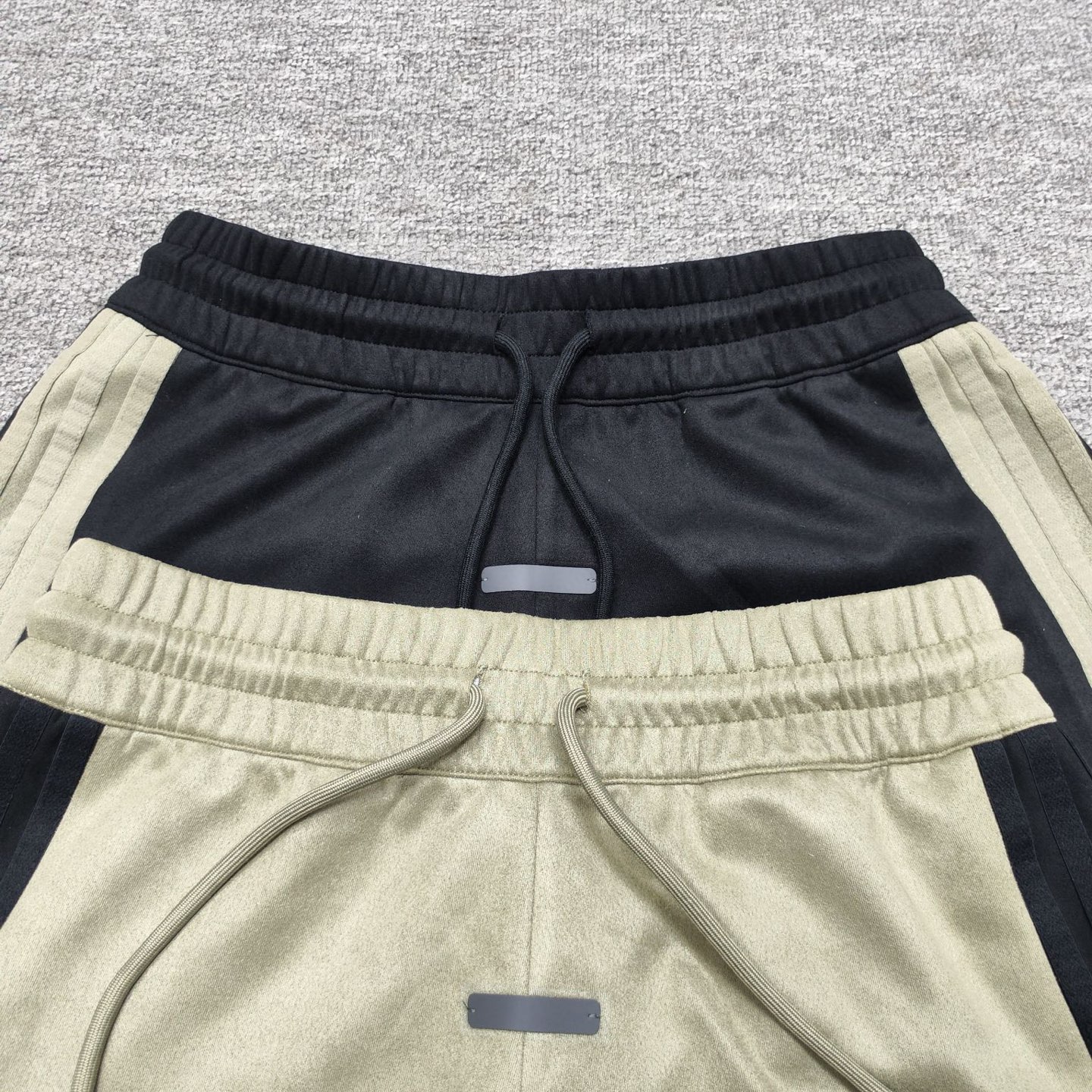 Fear of God ADIDAS adidas 联名款 Athlletics 裤边条纹抽绳针织运动裤 男女同款 情侣款 