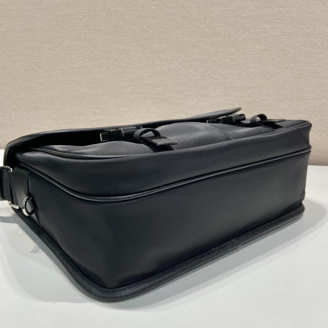 普拉达 PRADA Re-Nylon 压印 单肩包 斜挎包  E0 2VD768_064_F0002