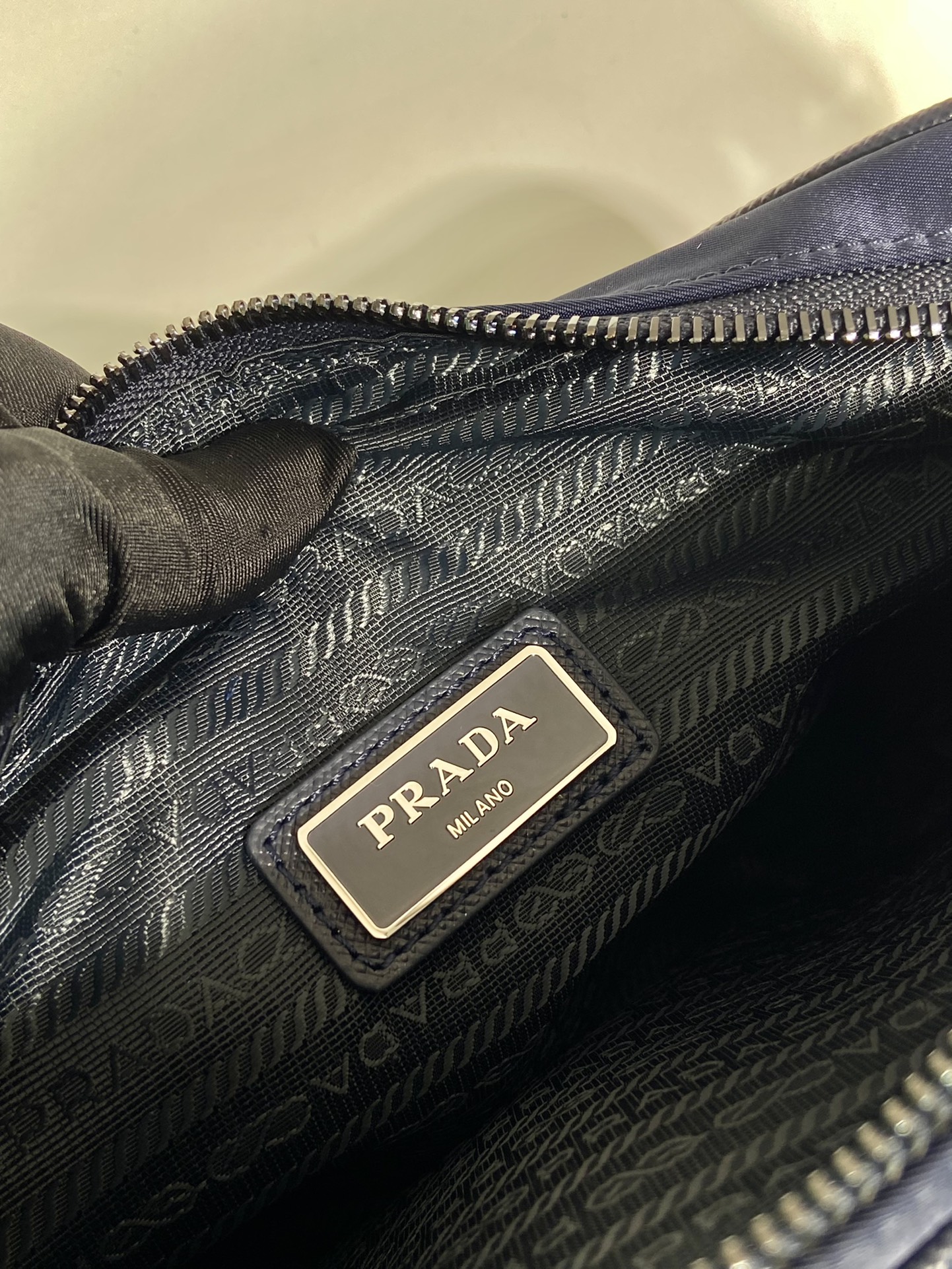 普拉达 PRADA 三角标 单肩包 斜挎包  蓝色 E0 2VH133_2DMH_F0008_V_XMP