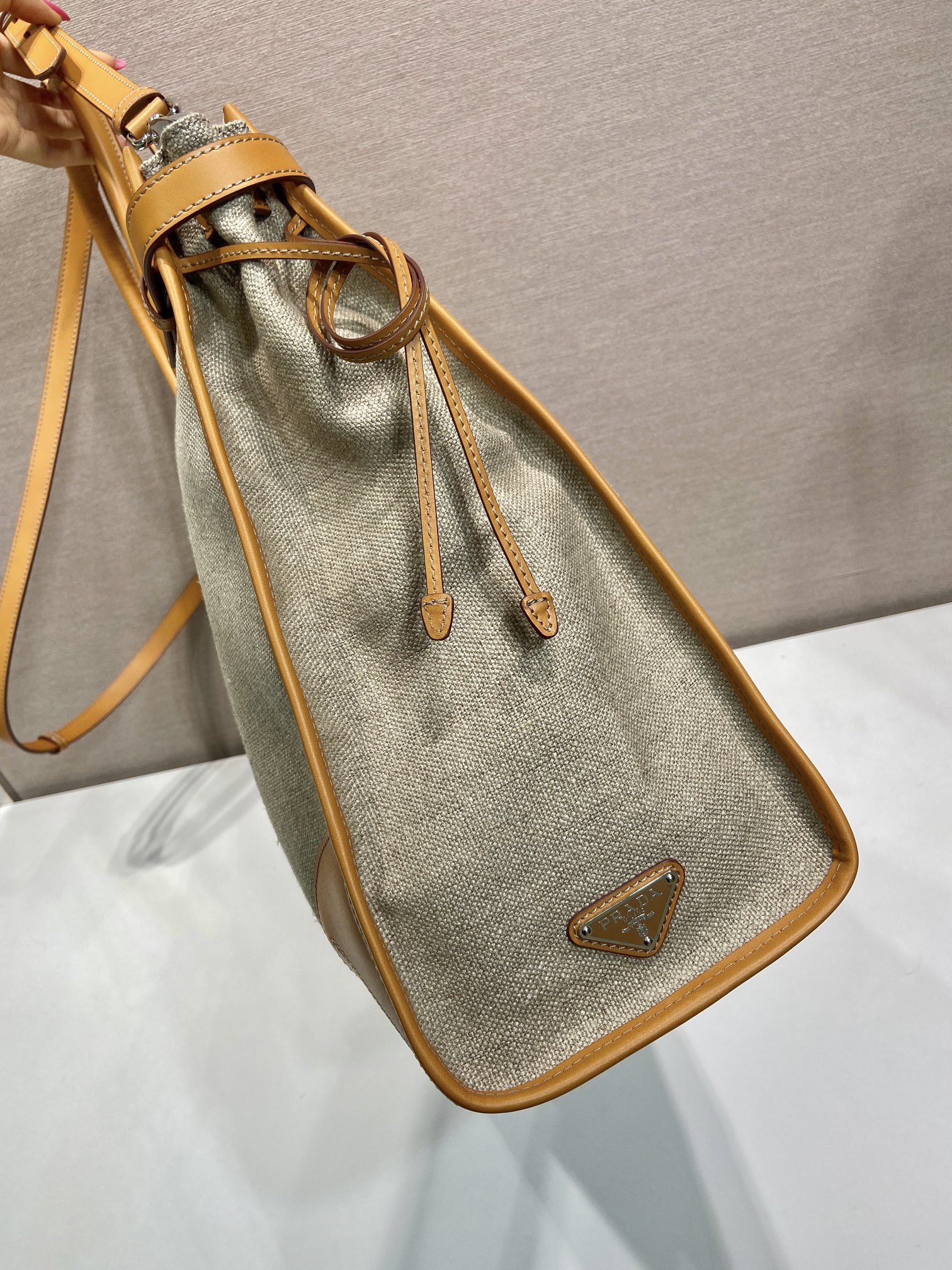 50CM 普拉达 PRADA  Bonnie 斜跨 单肩包 托特tote  棕色拼麻色 J0-2VG128 