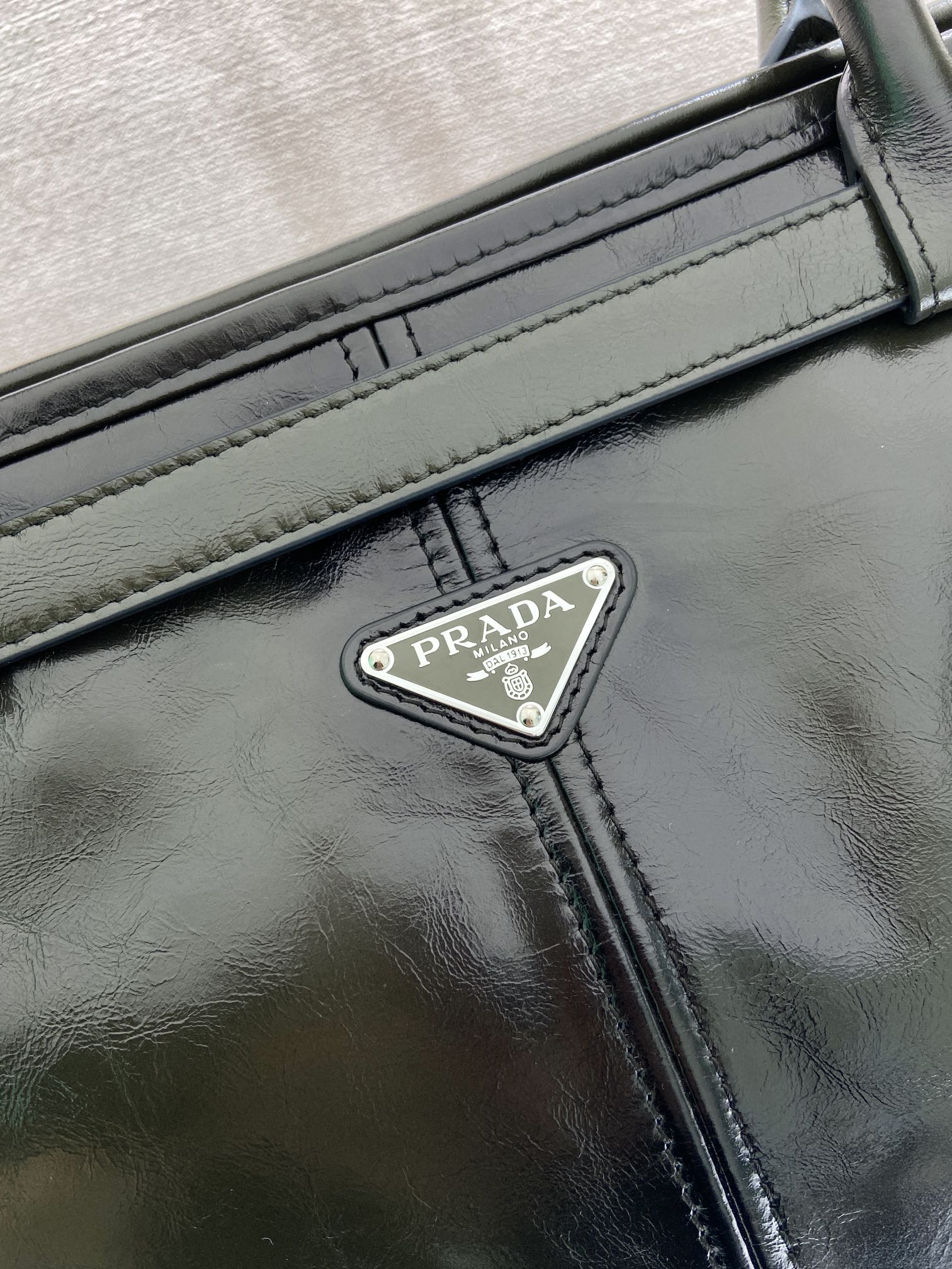 普拉达 PRADA Route 三角标 托特手提包 单肩包 F0 油蜡皮 绿色 2VG128