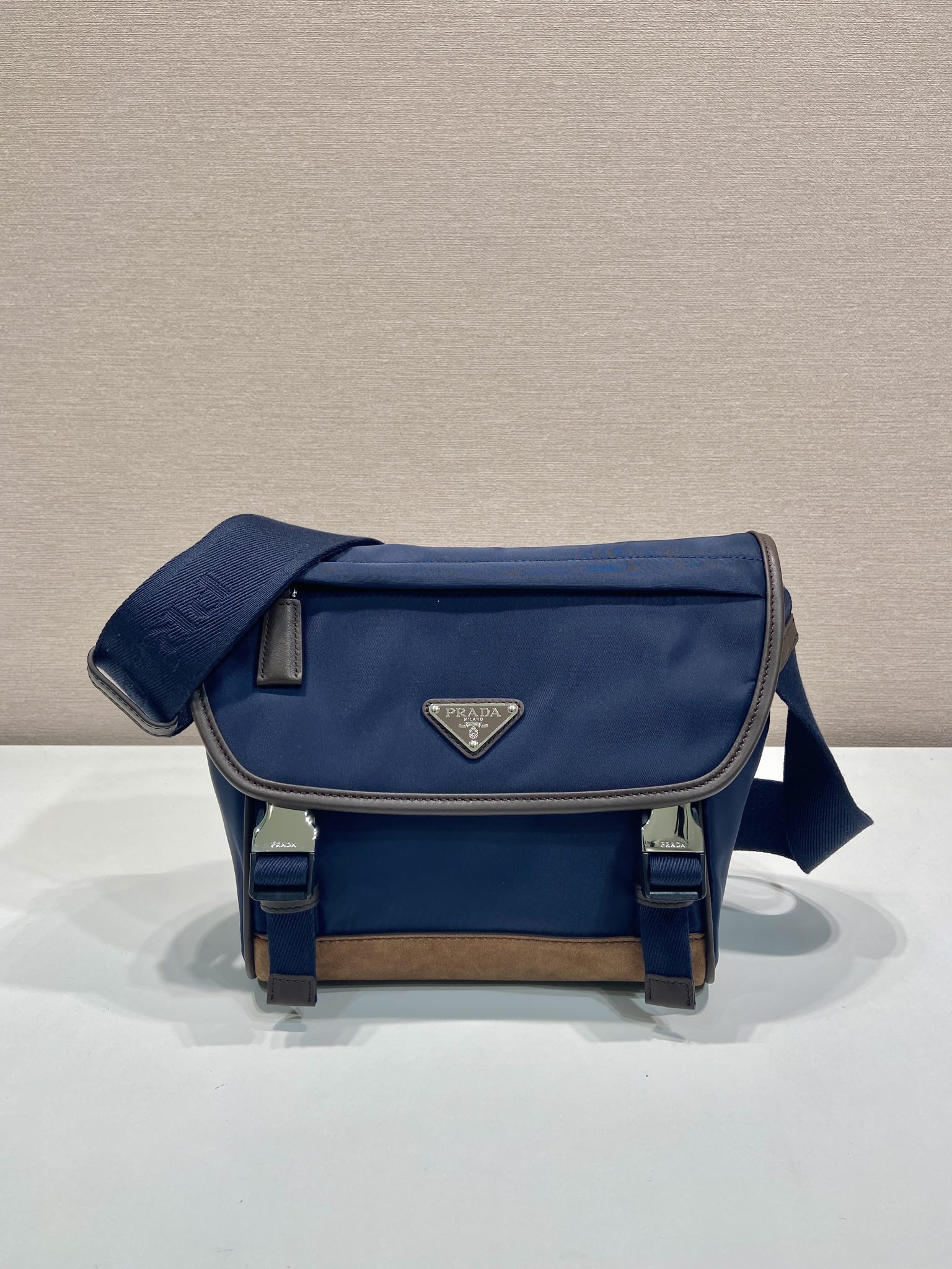 small 普拉达 PRADA Re-Nylon  复古三角形 邮差包 单肩包 斜挎包 蓝色拼咖啡色F0 2VD066_384_F0C1B