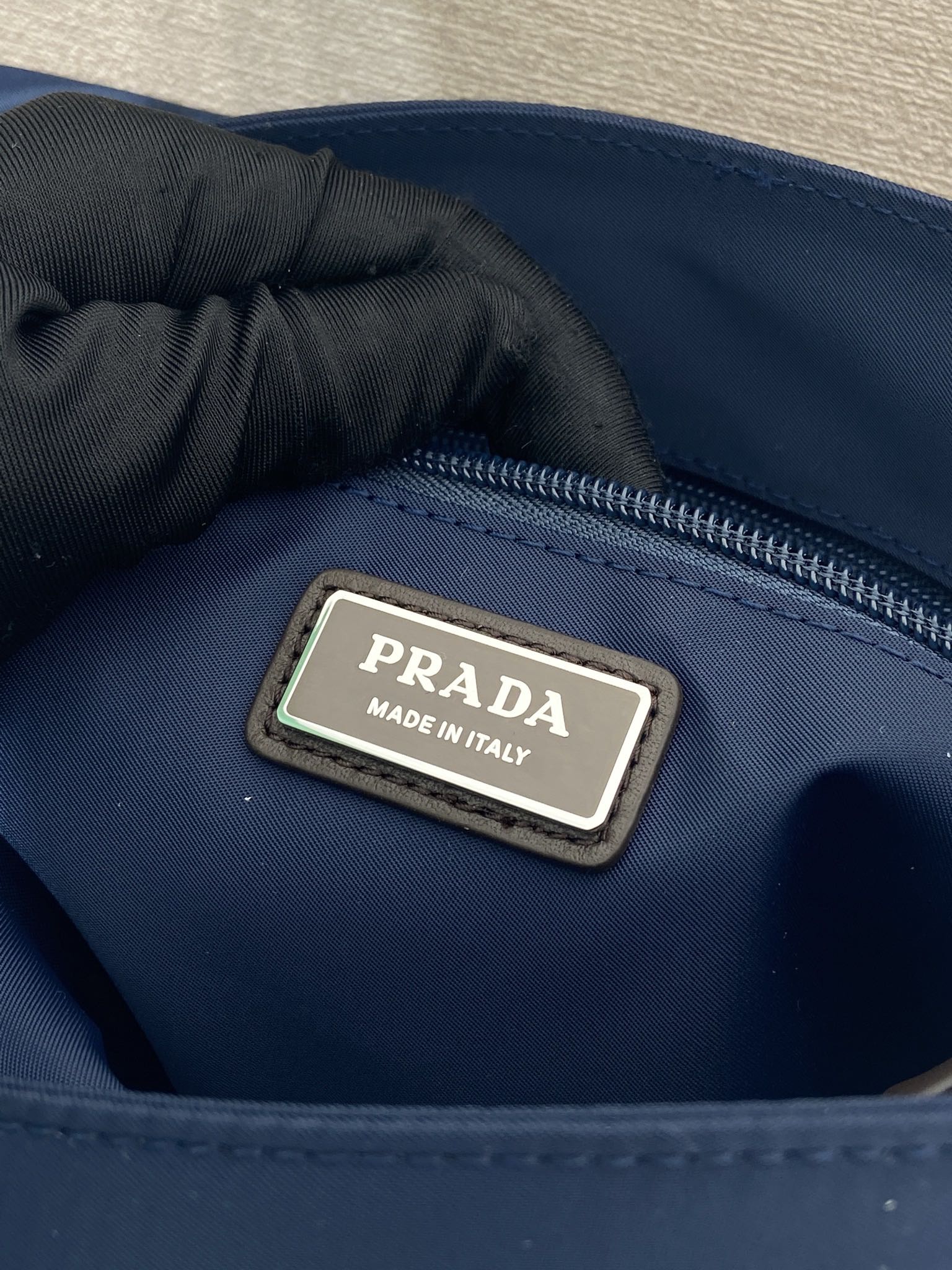 small 普拉达 PRADA Re-Nylon  复古三角形 邮差包 单肩包 斜挎包 蓝色拼咖啡色F0 2VD066_384_F0C1B